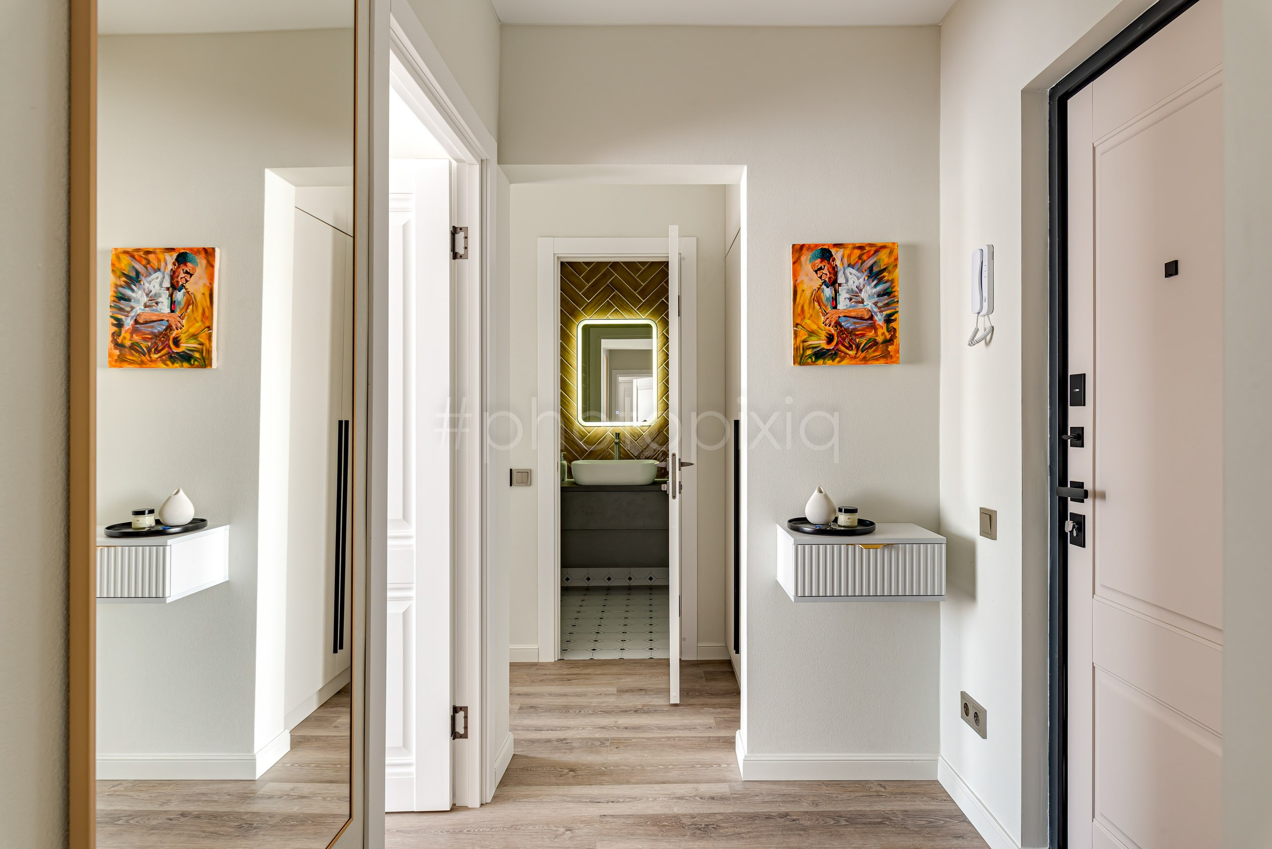 Интерьерная съёмка двухкомнатной квартиры на Миклухо-Маклая. Интерьерная съёмка и виртуальные туры — Интерьерный фотограф Кузнецов Сергей (photopixiq)