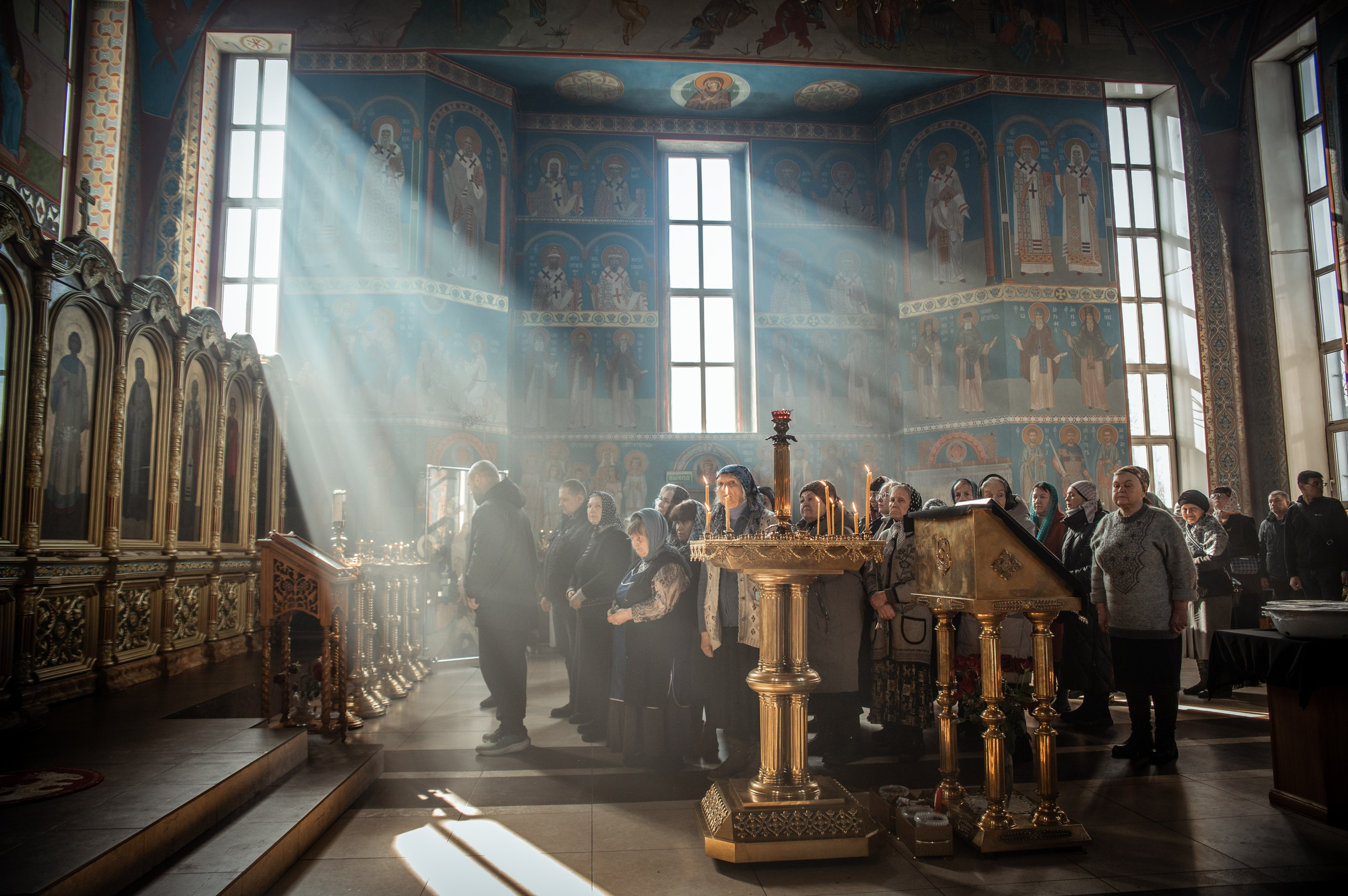 Преждеосвящение Даров. Храм Серафима Саровского. Церковный, семейный и репортажный фотограф Волгоград, Волжский