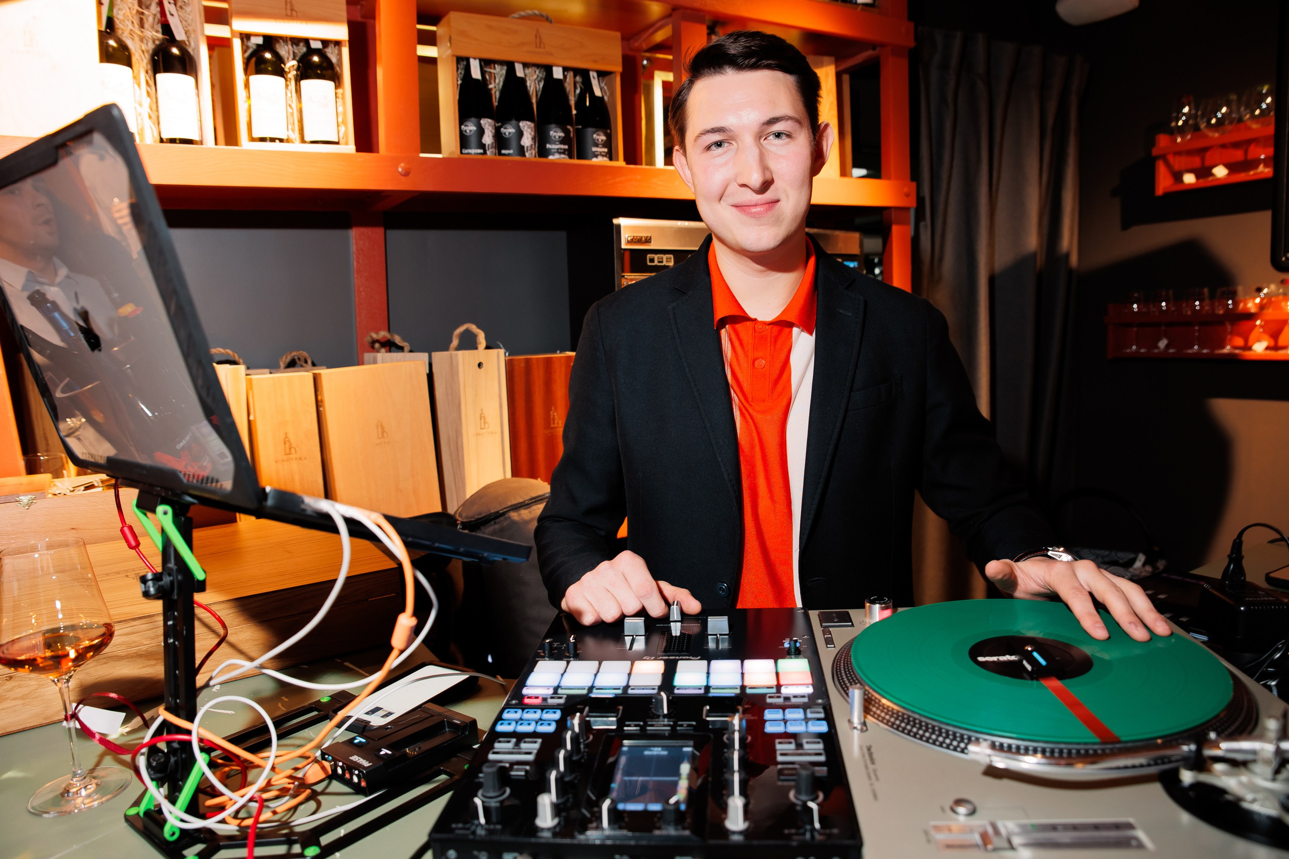 ВИНОТЕКА = ЭНОТЕКА [11 ЛЕТ]. СВОИ. ФОТООТЧЕТЫ-СОБЫТИЯ-МЕСТА