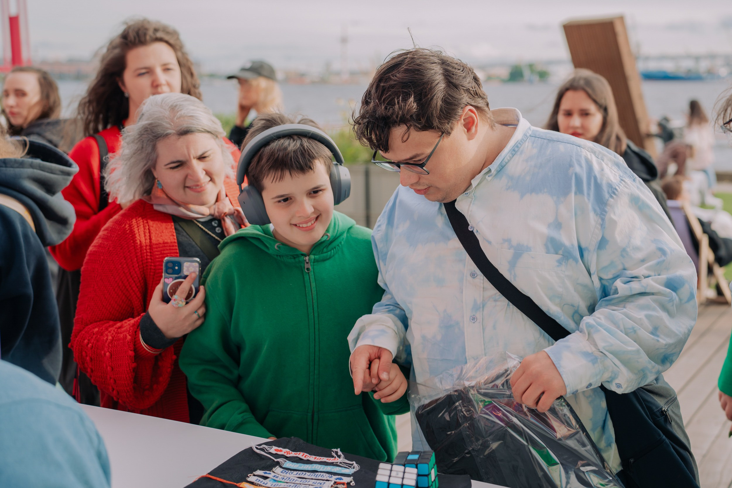 AVITO TEAM | Антон тут рядом. Портретный и репортажный фотограф в Санкт-Петербурге Максим Пашков