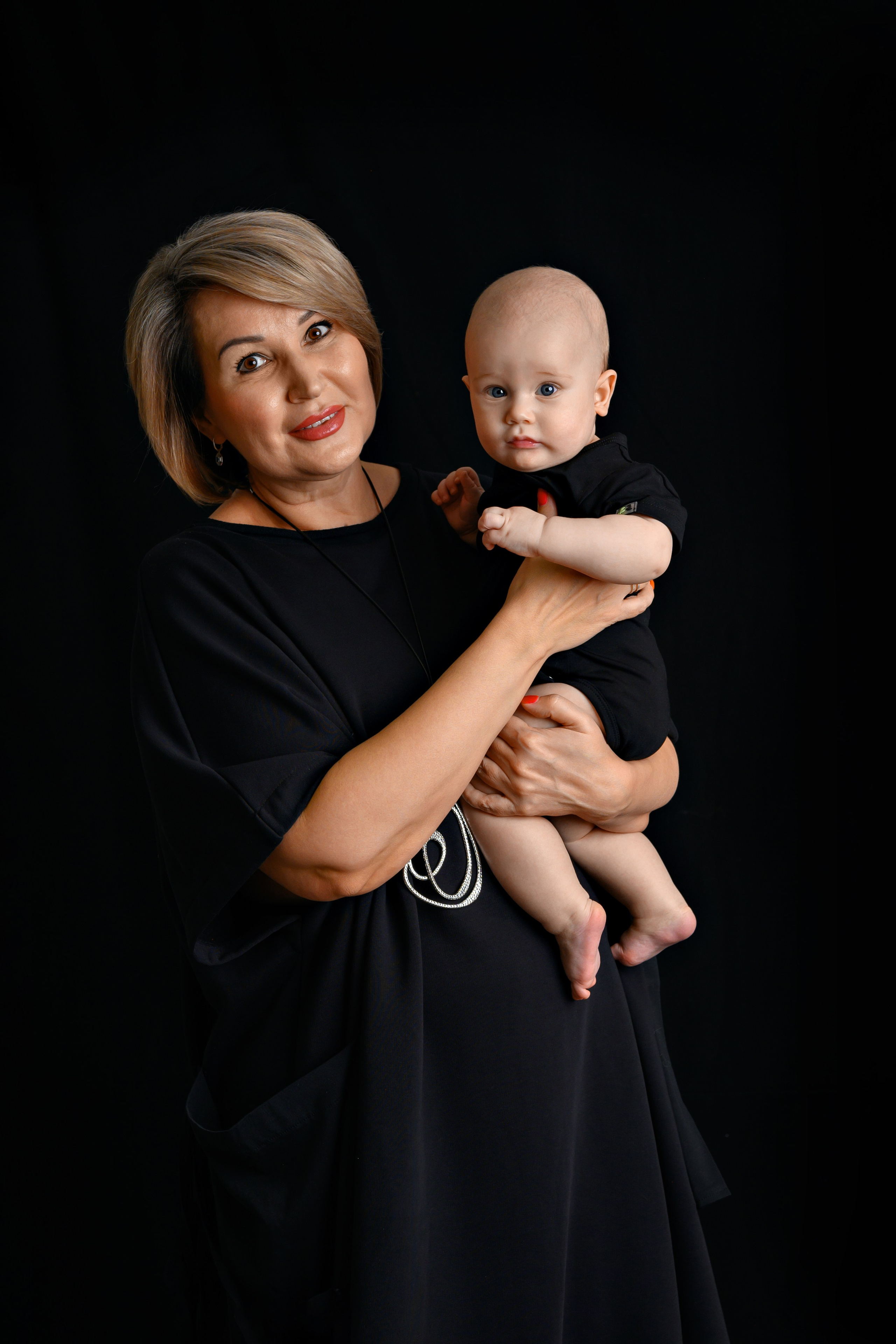 Портрет 4 поколения. Фотограф новорожденных в Норильске Виктория Шагалиева