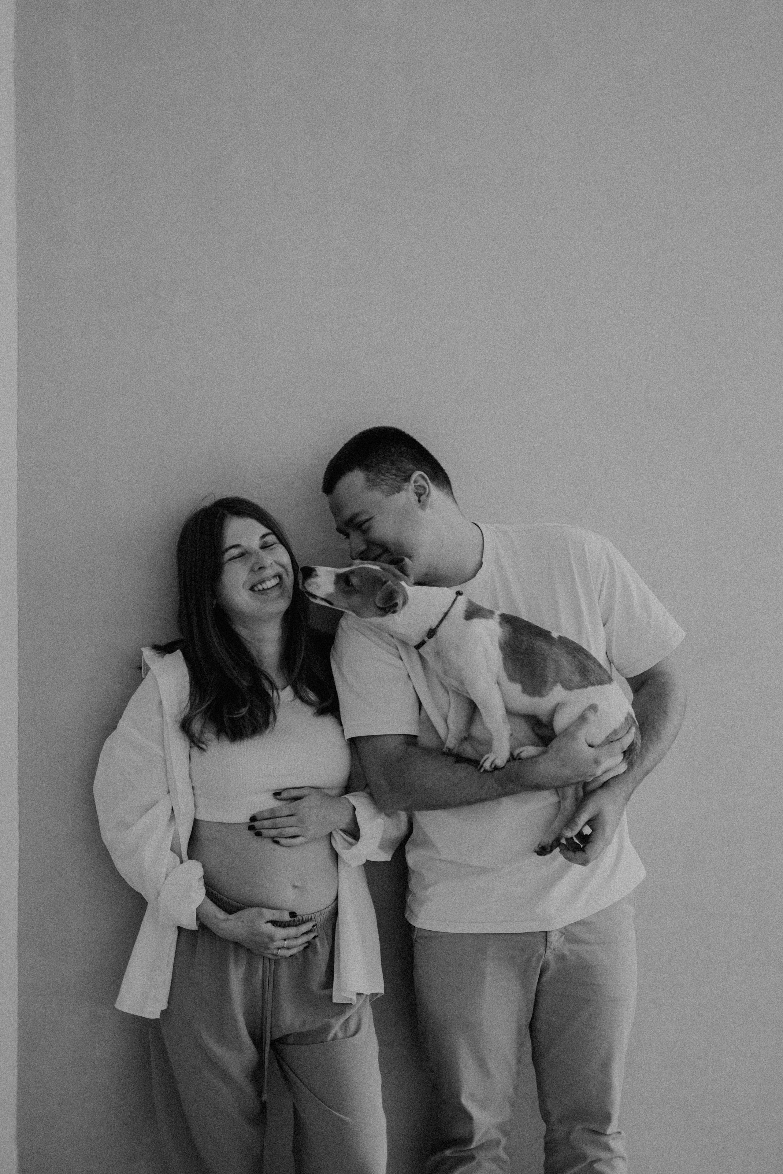 Фотосессия беременности в студии. Семейный фотограф в Москве Кристина Маркос