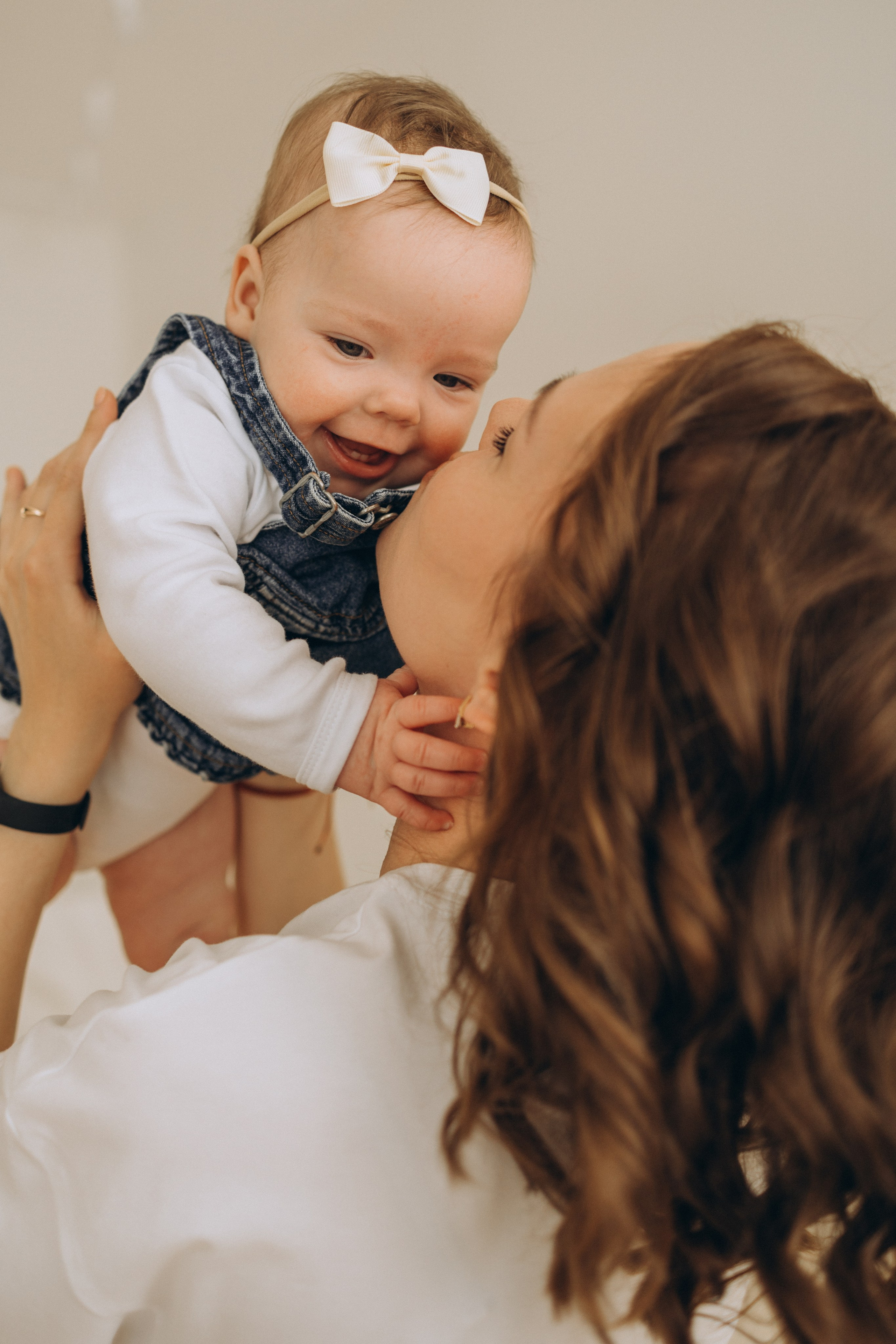 Семейная съемка в студии. Привет! Меня зовут Эльвира, я фотограф в Екатеринбурге