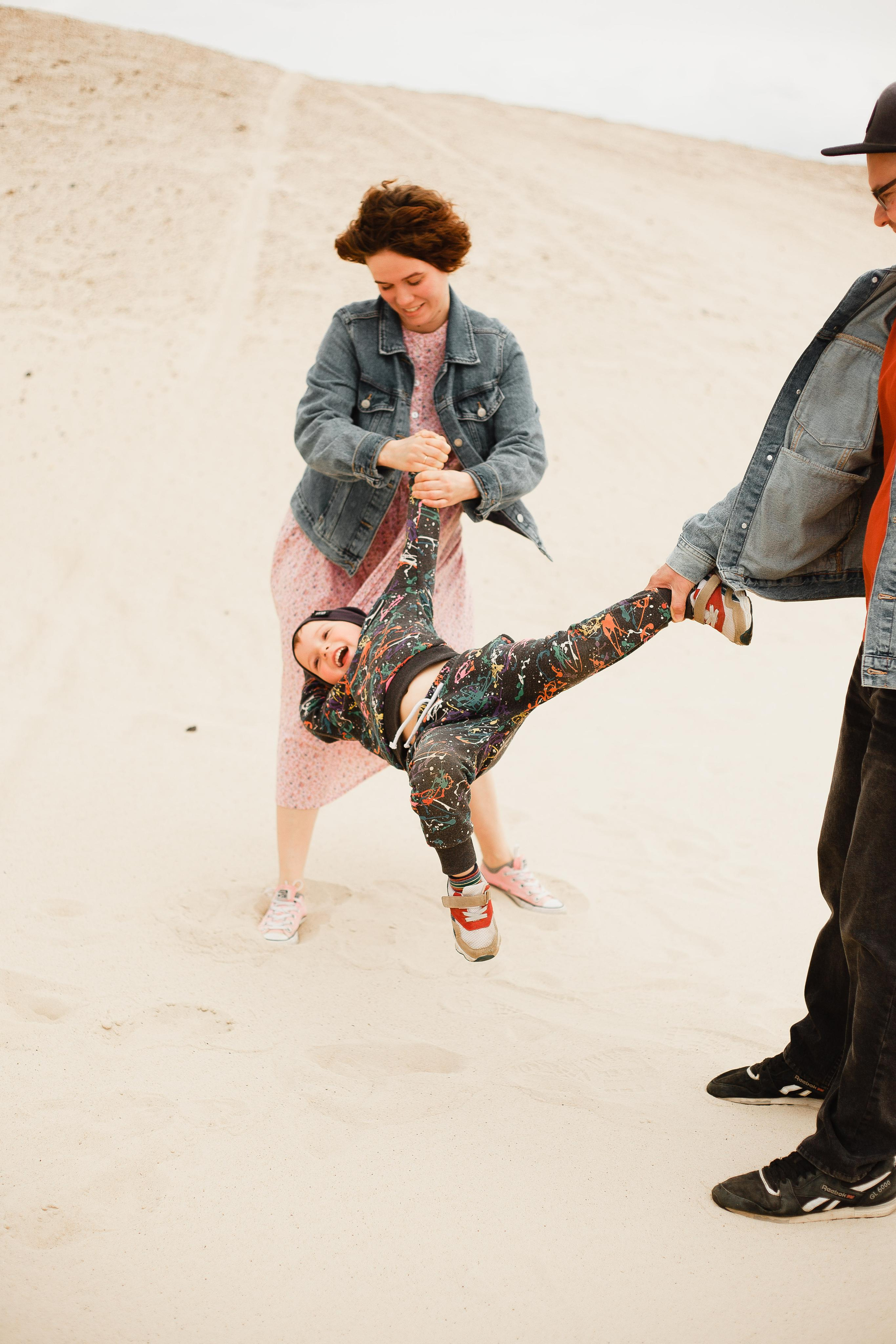 Саша, Стас и Сева. Авторская прогулка в уникальной фотолокации. Ваш фотограф Любовь Чистякова