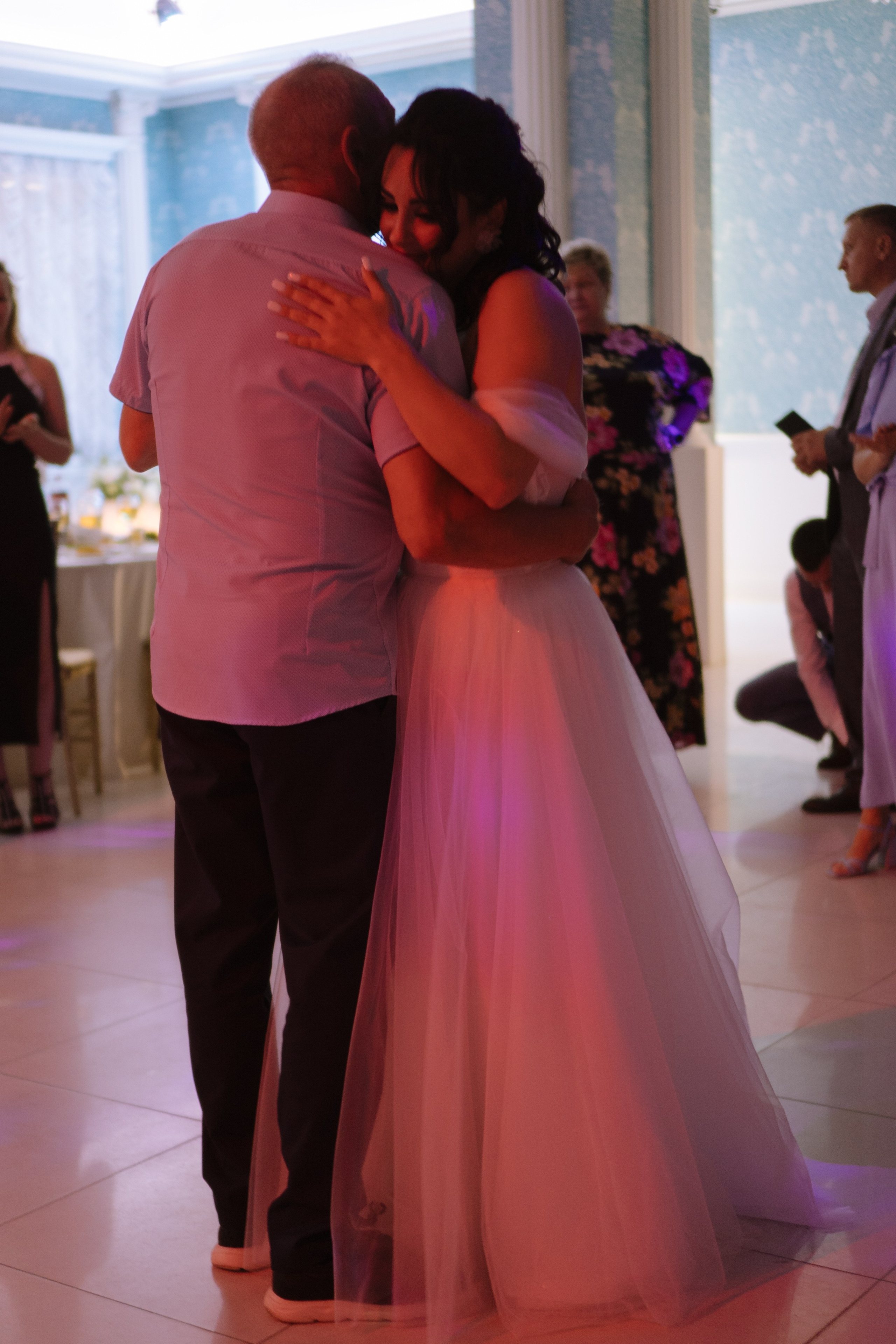 ТАНЕЦ ОТЦА И ДОЧЕРИ НА БАНКЕТЕ (СВАДЕБНАЯ ФОТОСЕСИИЯ БАНКЕТА). Профессиональный фотограф, Санкт-Петербург — Виктория Богомолова