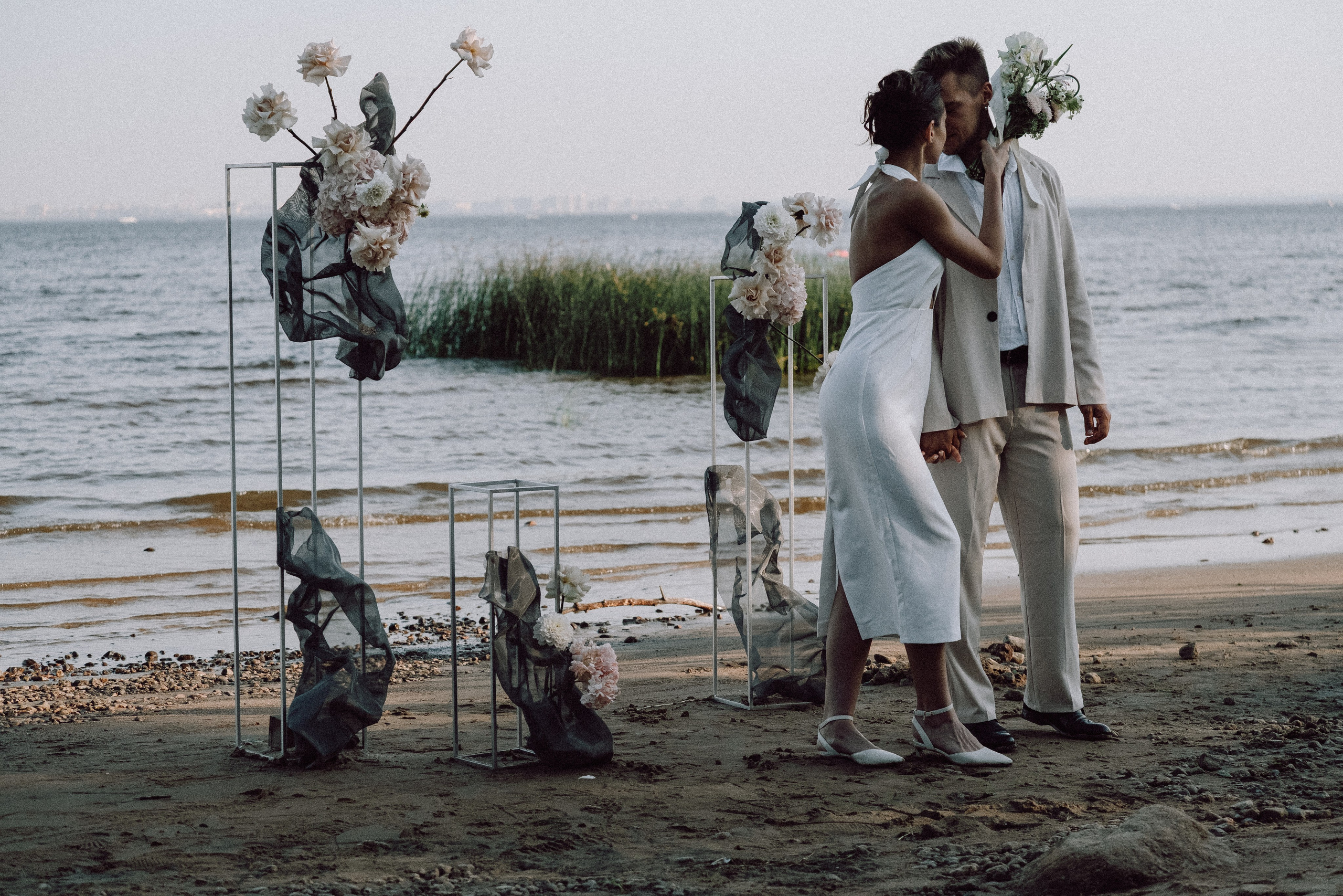 СВАДЕБНАЯ ФОТОСЕССИЯ ВЫЕЗДНОЙ ЦЕРЕМОНИИ (ФИНСКИЙ ЗАЛИВ). Профессиональный фотограф, Санкт-Петербург — Виктория Богомолова