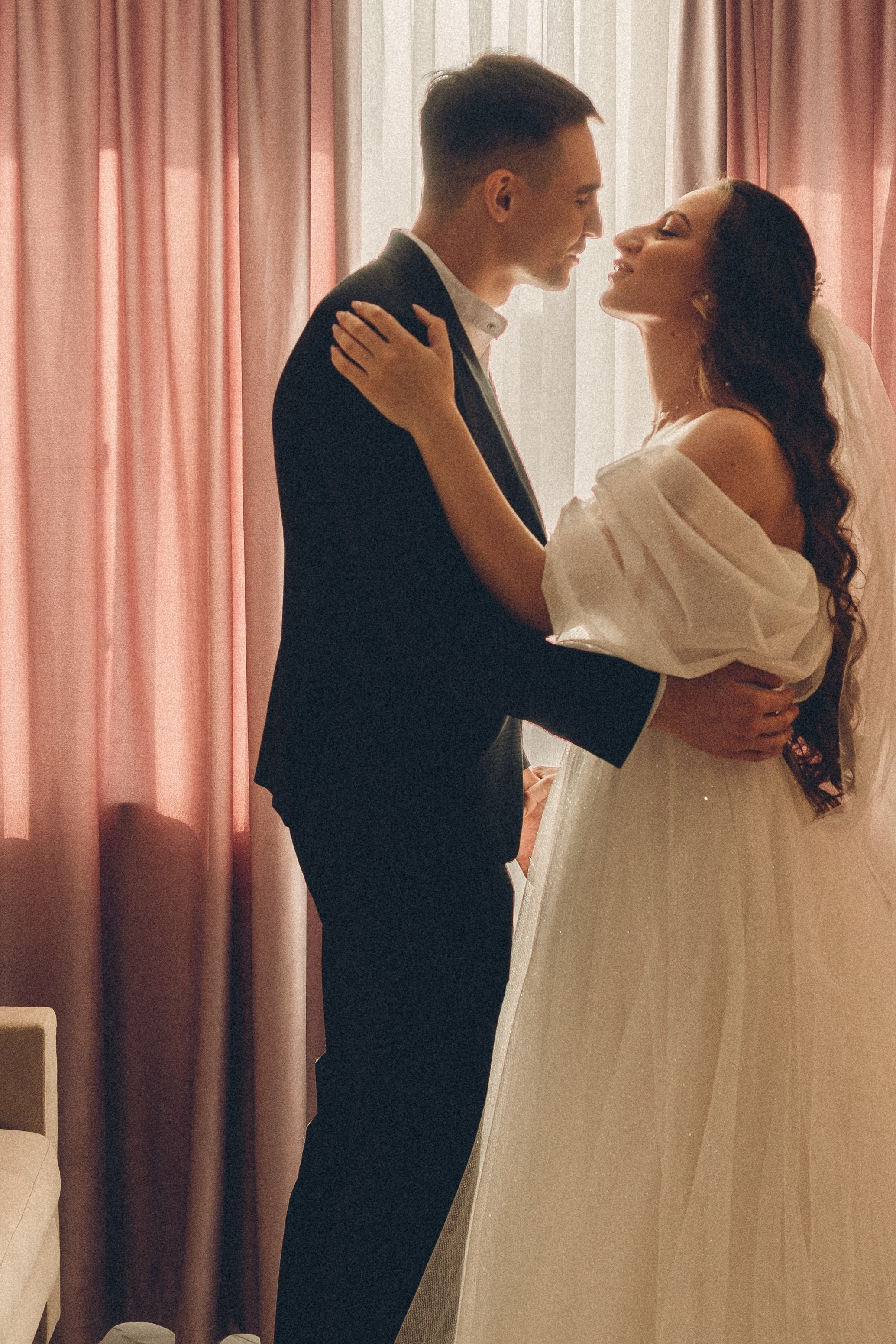 СВАДЕБНАЯ СЬЕМК В ПАРКЕ 300-ЛЕТИЯ. Профессиональный фотограф, Санкт-Петербург — Виктория Богомолова