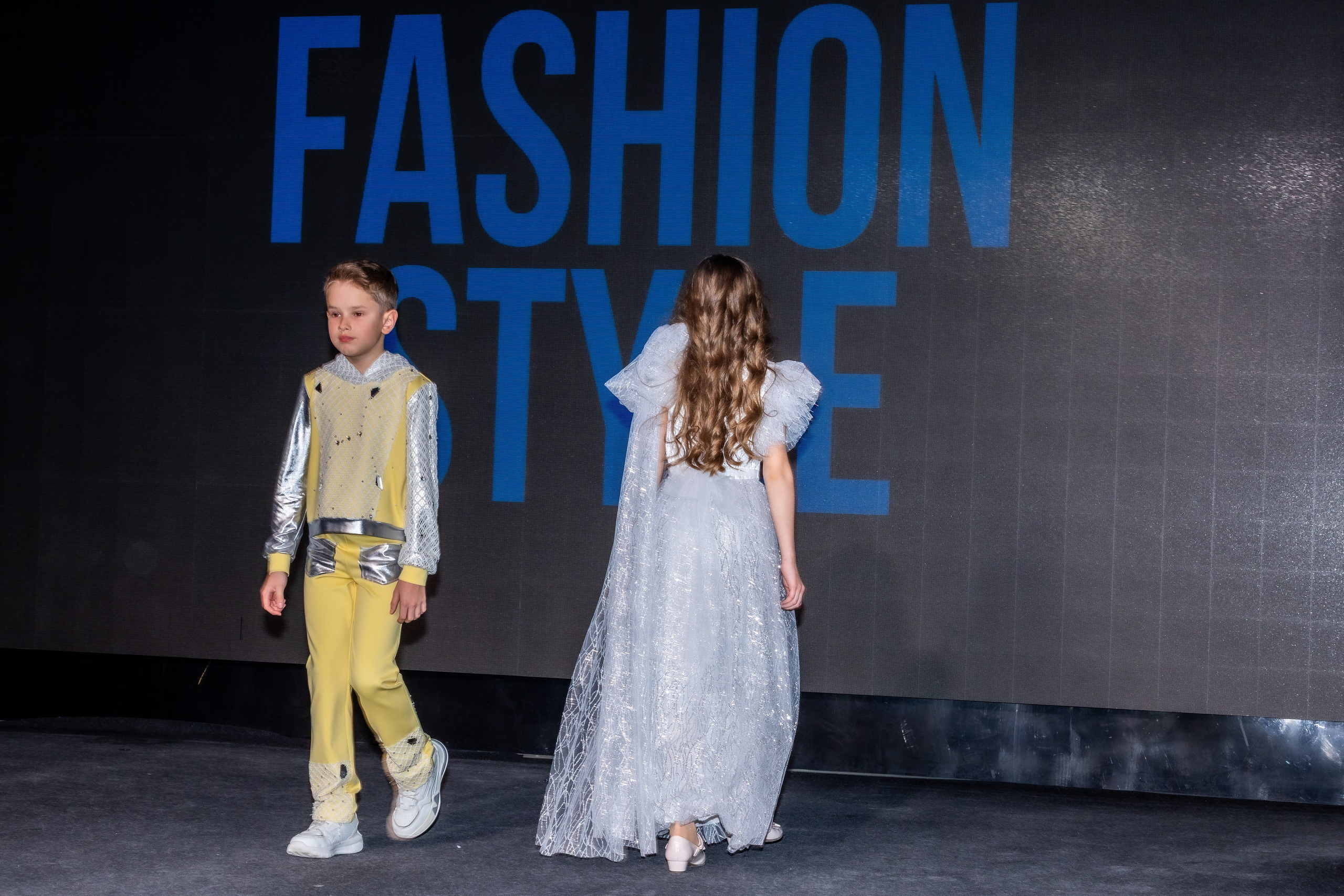 Модный показ Ассоциация дизайнеров FASHION STYLE. Студия фото, видеографии и мультимедийного дизайна в Москве Multi Frame Studio