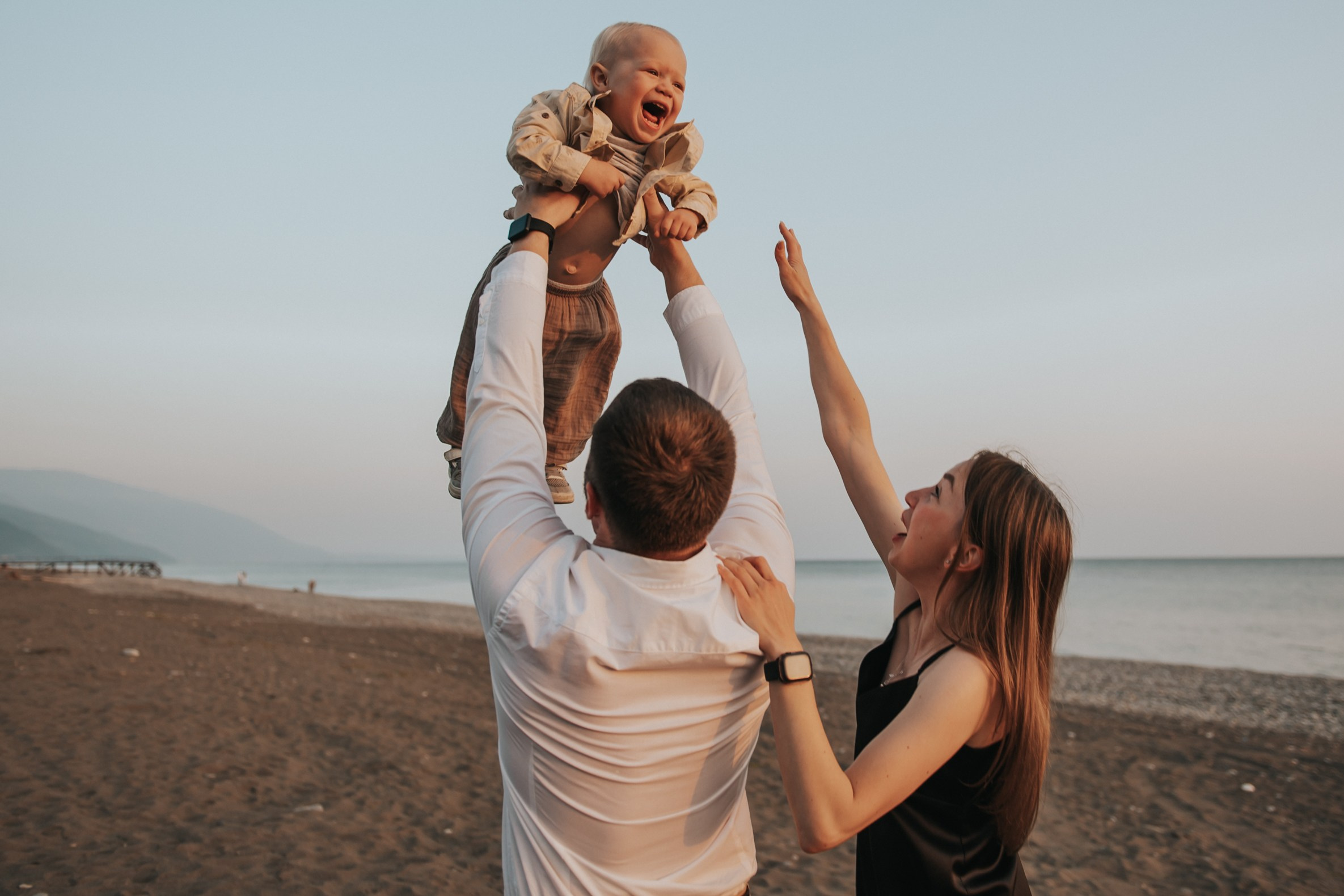 На диких пляжах Абхазии. Гячрыпш. Свадебный и семейный фотограф София Невская