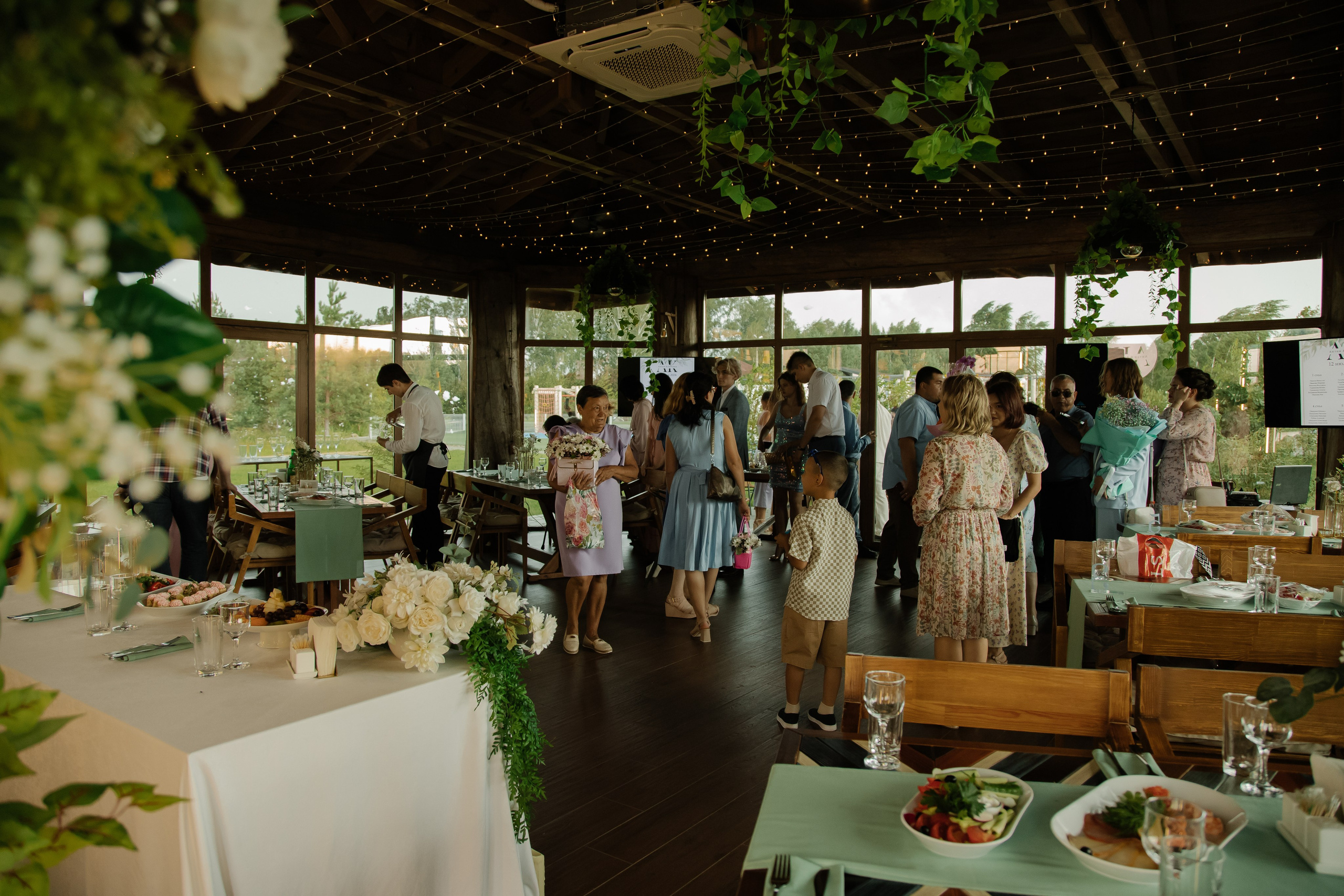 Море из счастливых слёз. Свадебный фотограф Челябинск Полина Чеботарь