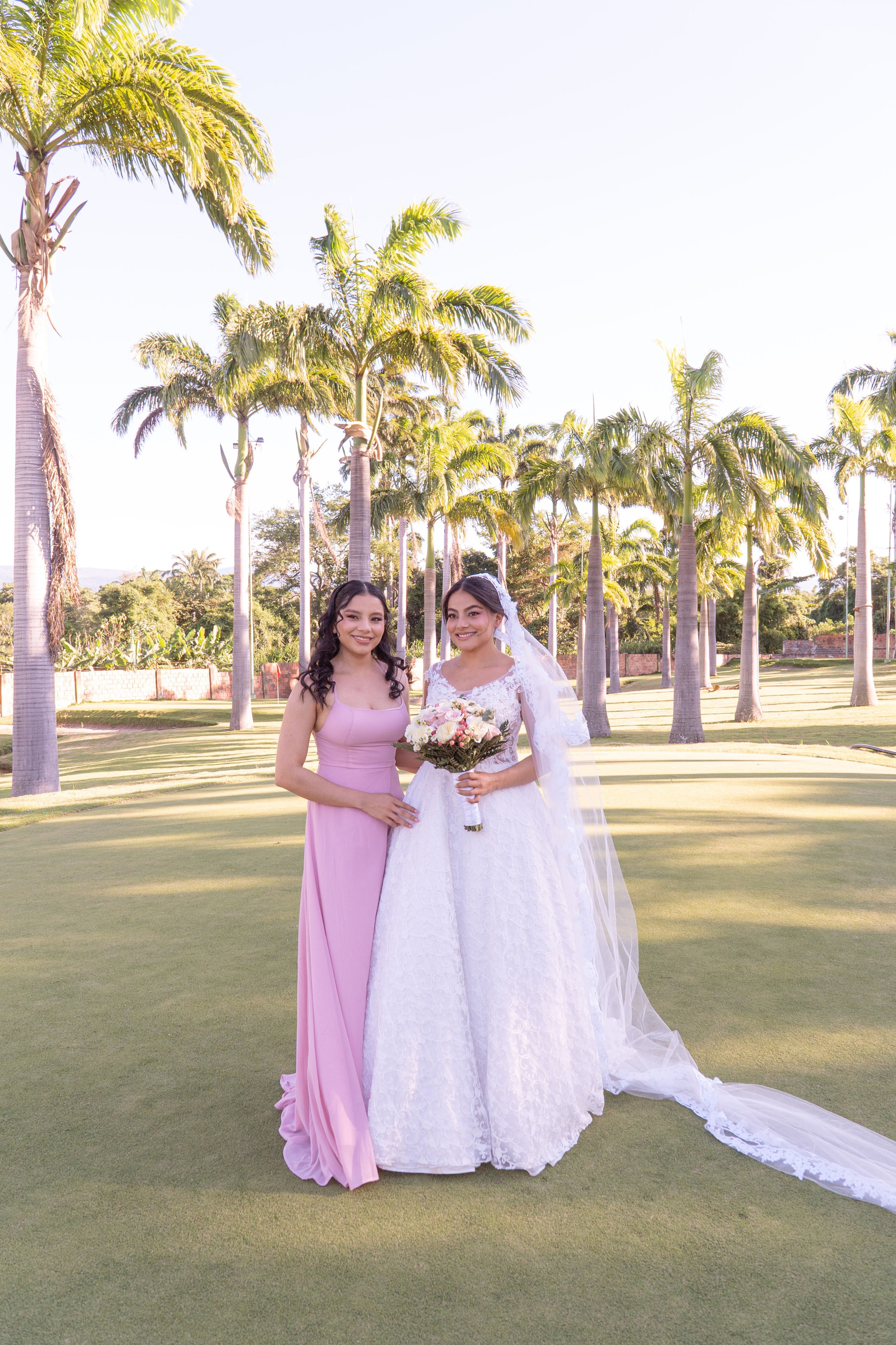 Carola & Gerson. Wedding Photographer in Barcelona and Medellin