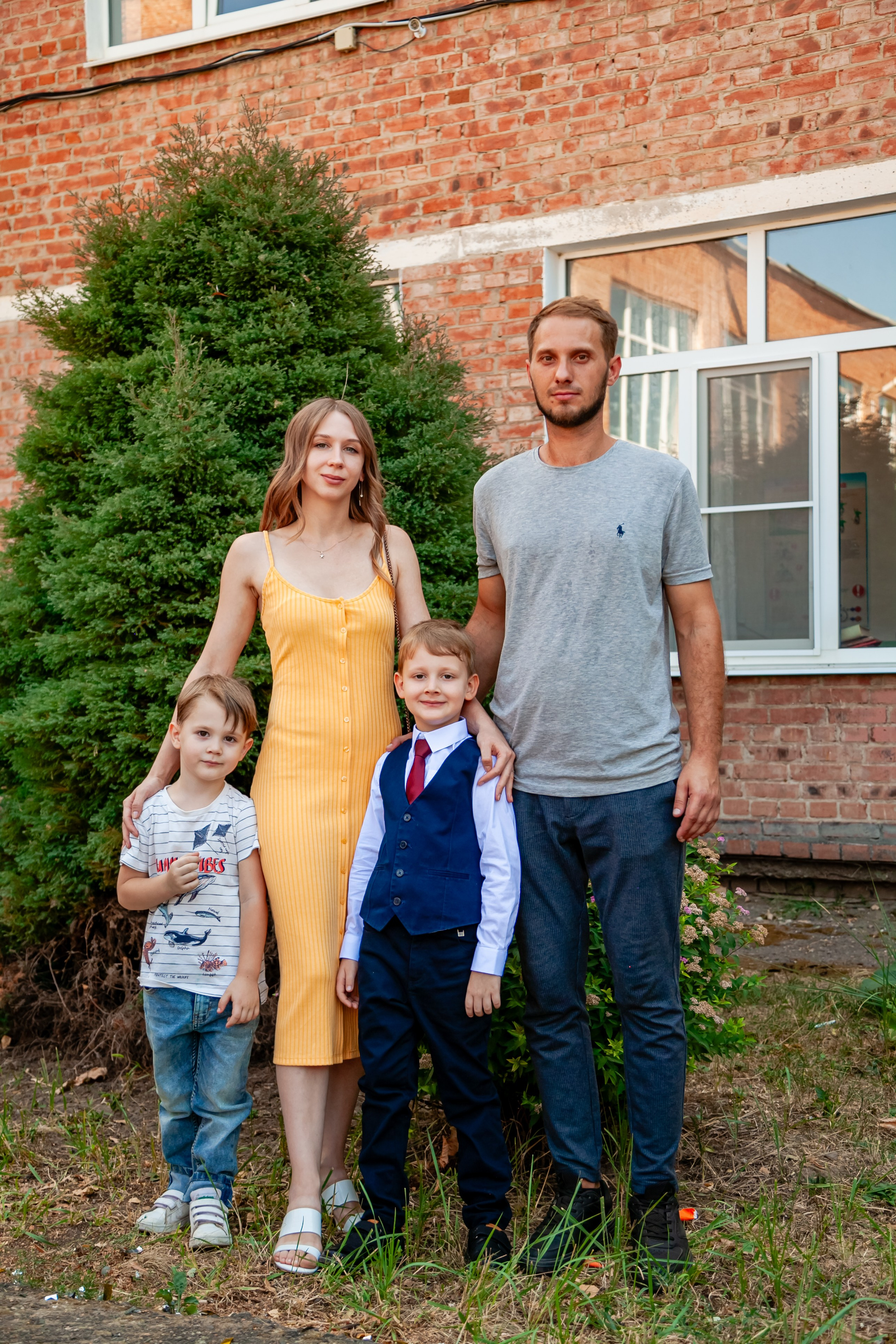 1 сентября линейка. Свадебный и семейный фотограф в Армавире