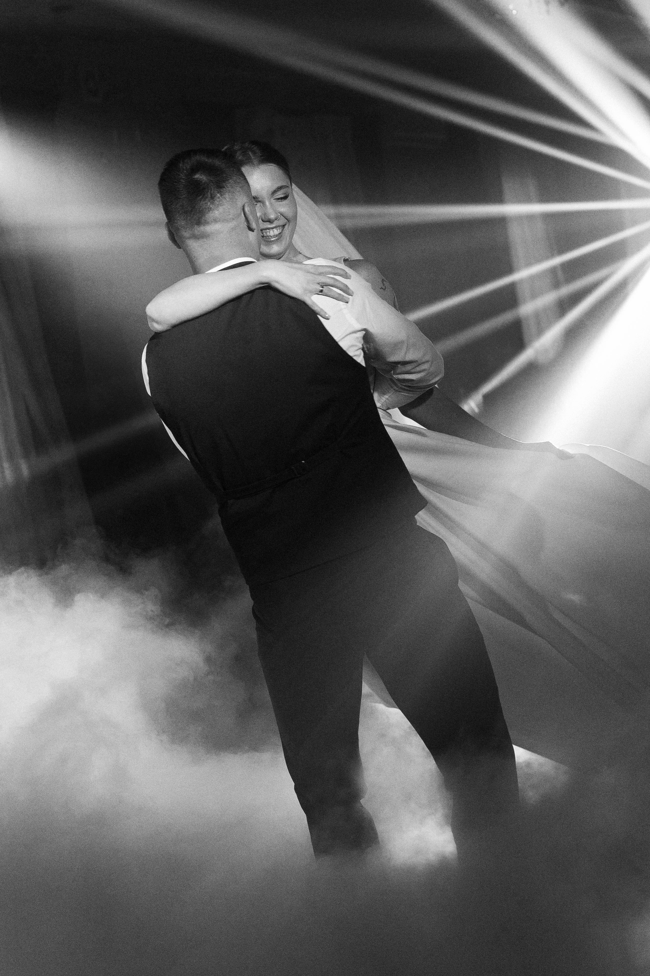 Крепкие объятия. Свадебный и портретный фотограф Соломко Диана