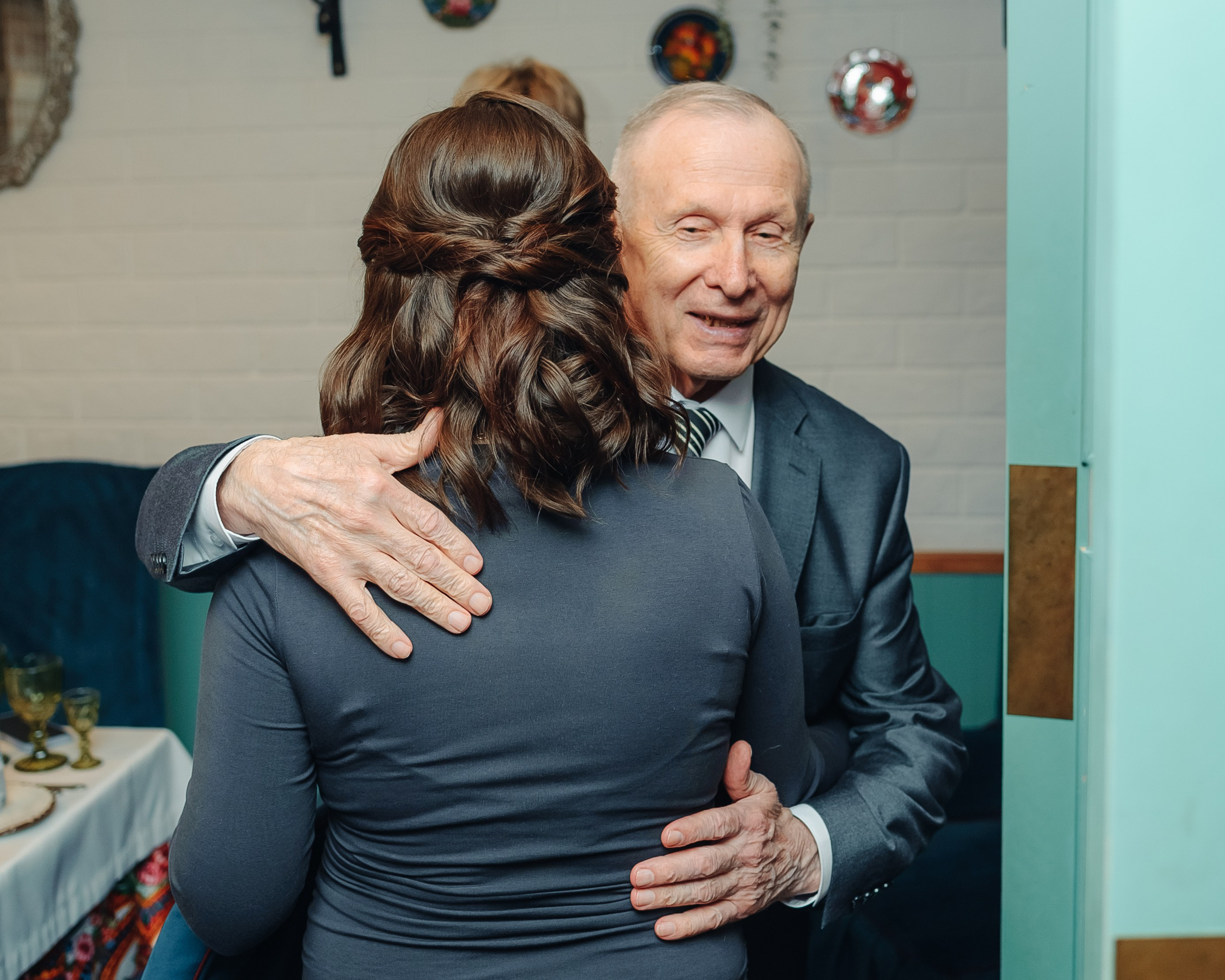 Тихий семейный праздник в ресторане Подкова. Свадебный фотограф в Екатеринбурге Артём Зайнетдинов