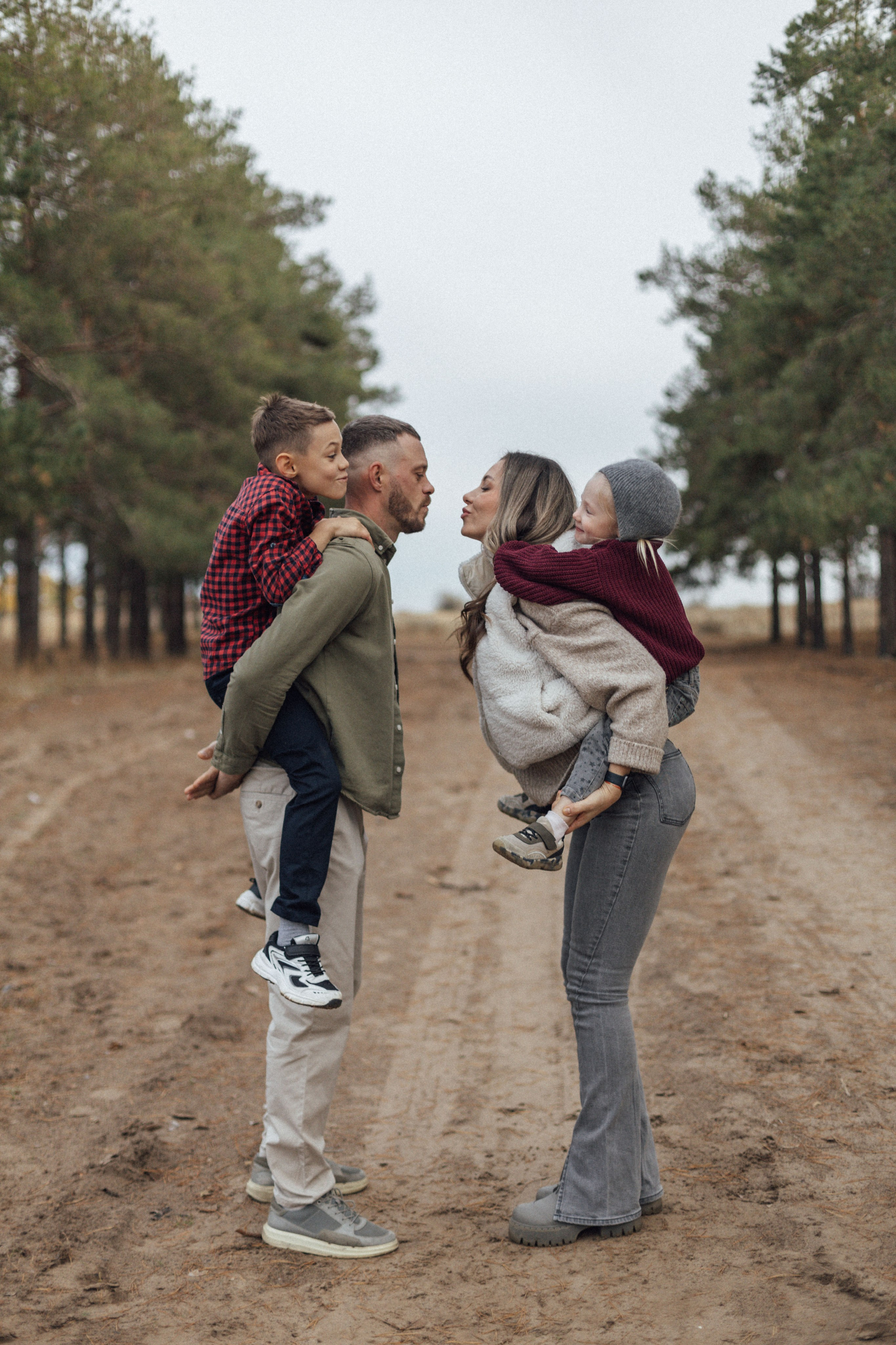 Оля + Саша + Гриша + Ариша. Семейный фотограф Елена Баган Волгоград
