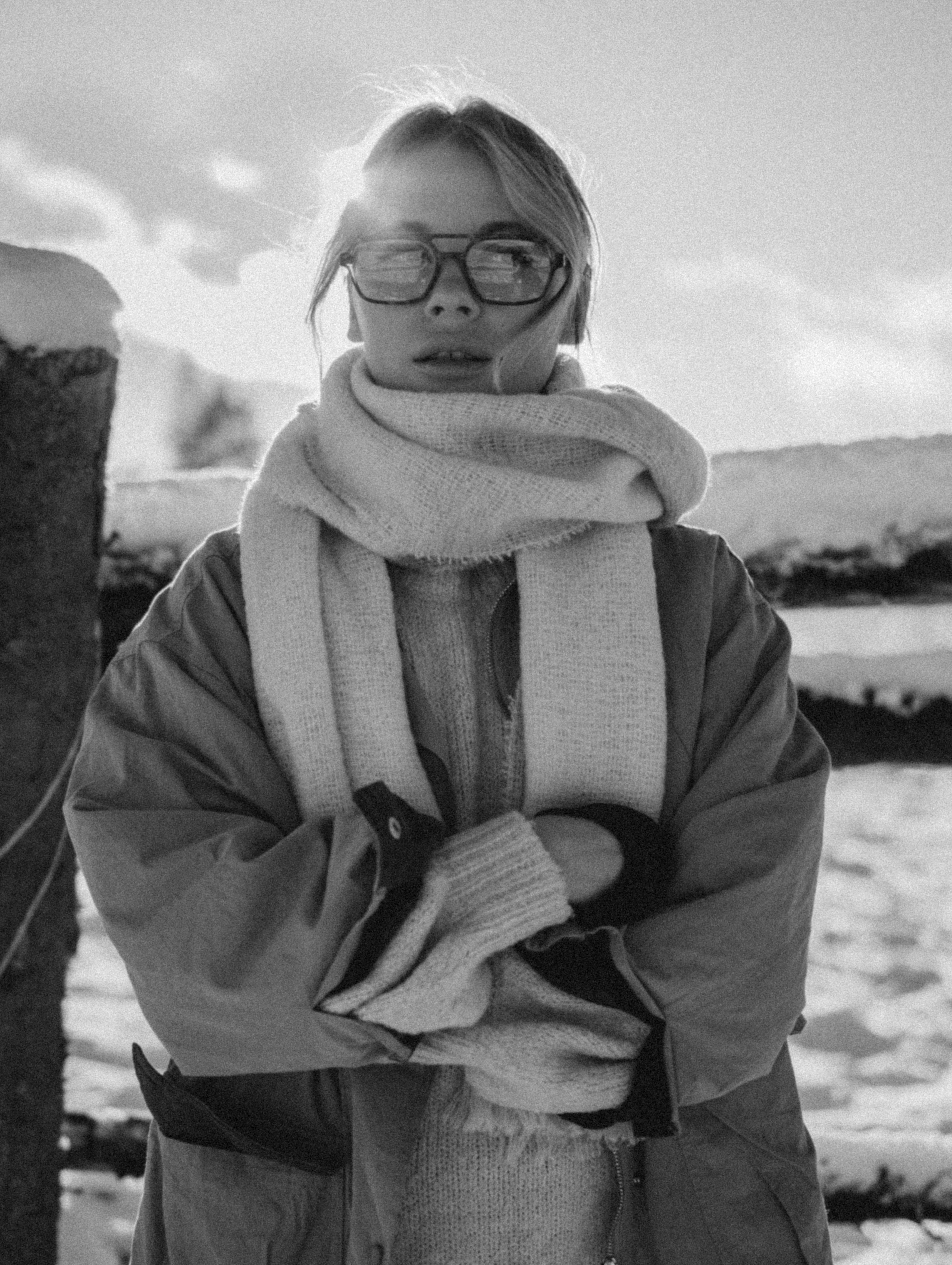 Фотосессия на ранчо зимой с красивой девушкой. Фотограф Углич и Ярославль Ольга Тятюшкина