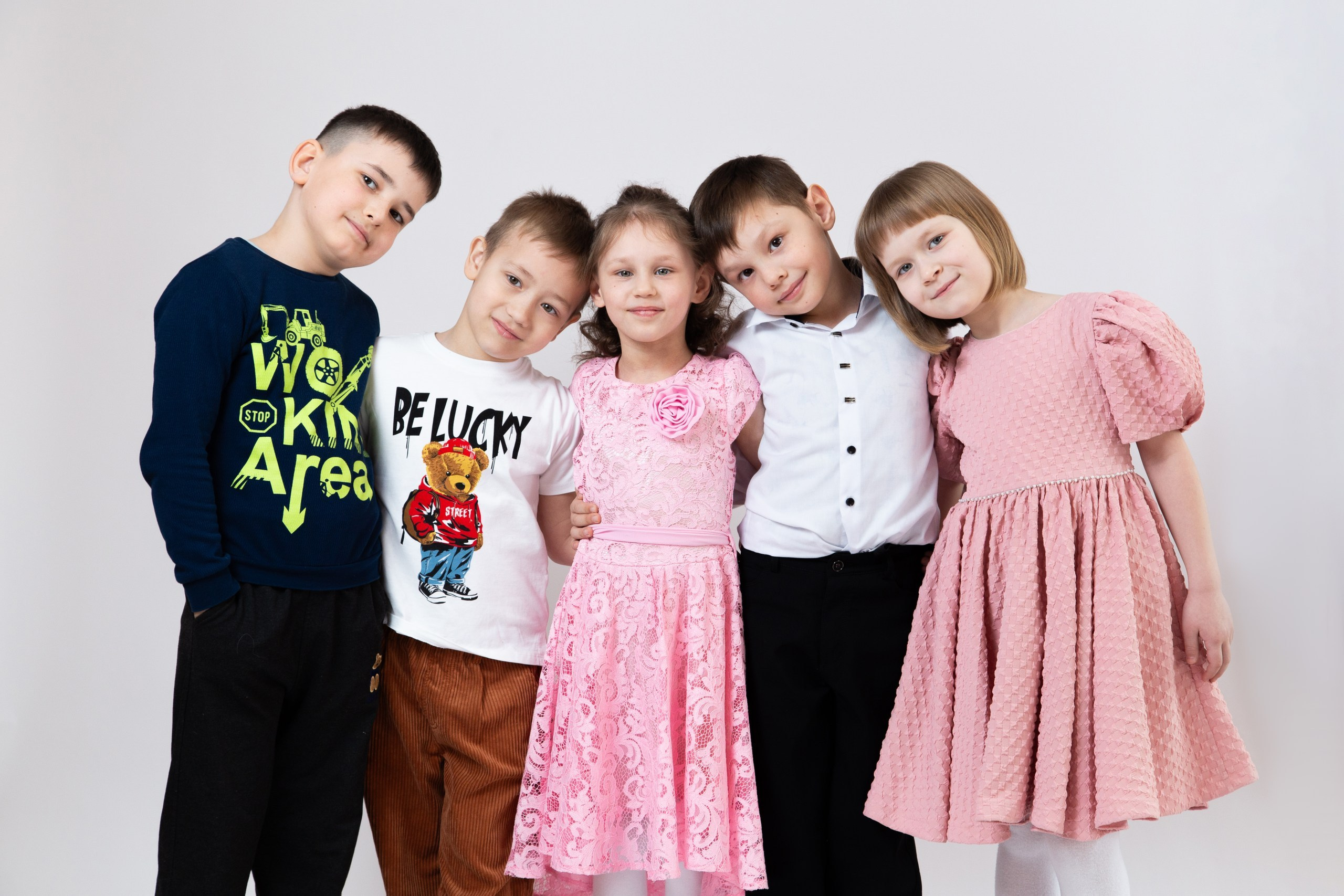 Выпускные альбомы. Akhmadeevmedia.ru