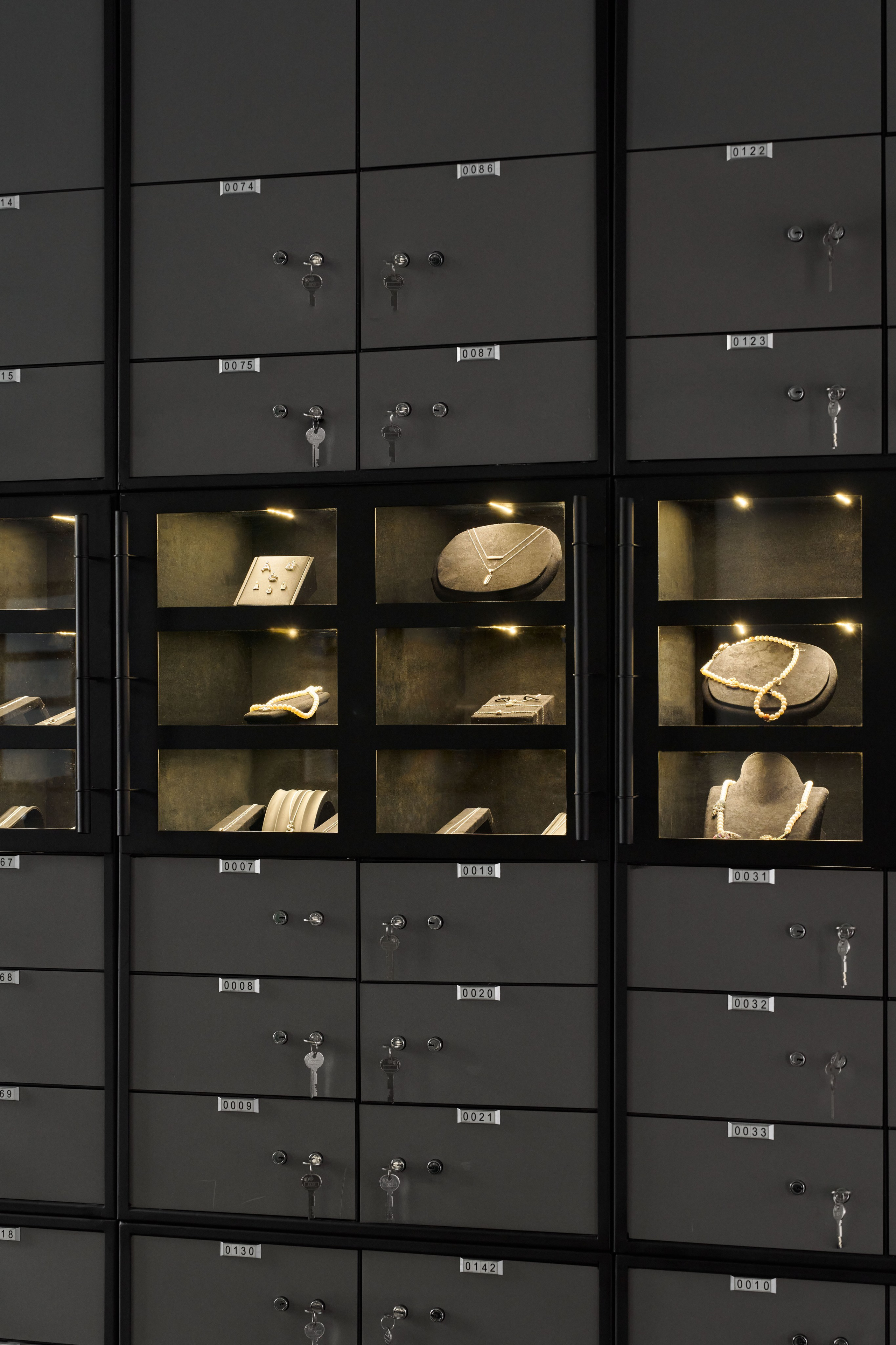 MOZI J. Главная