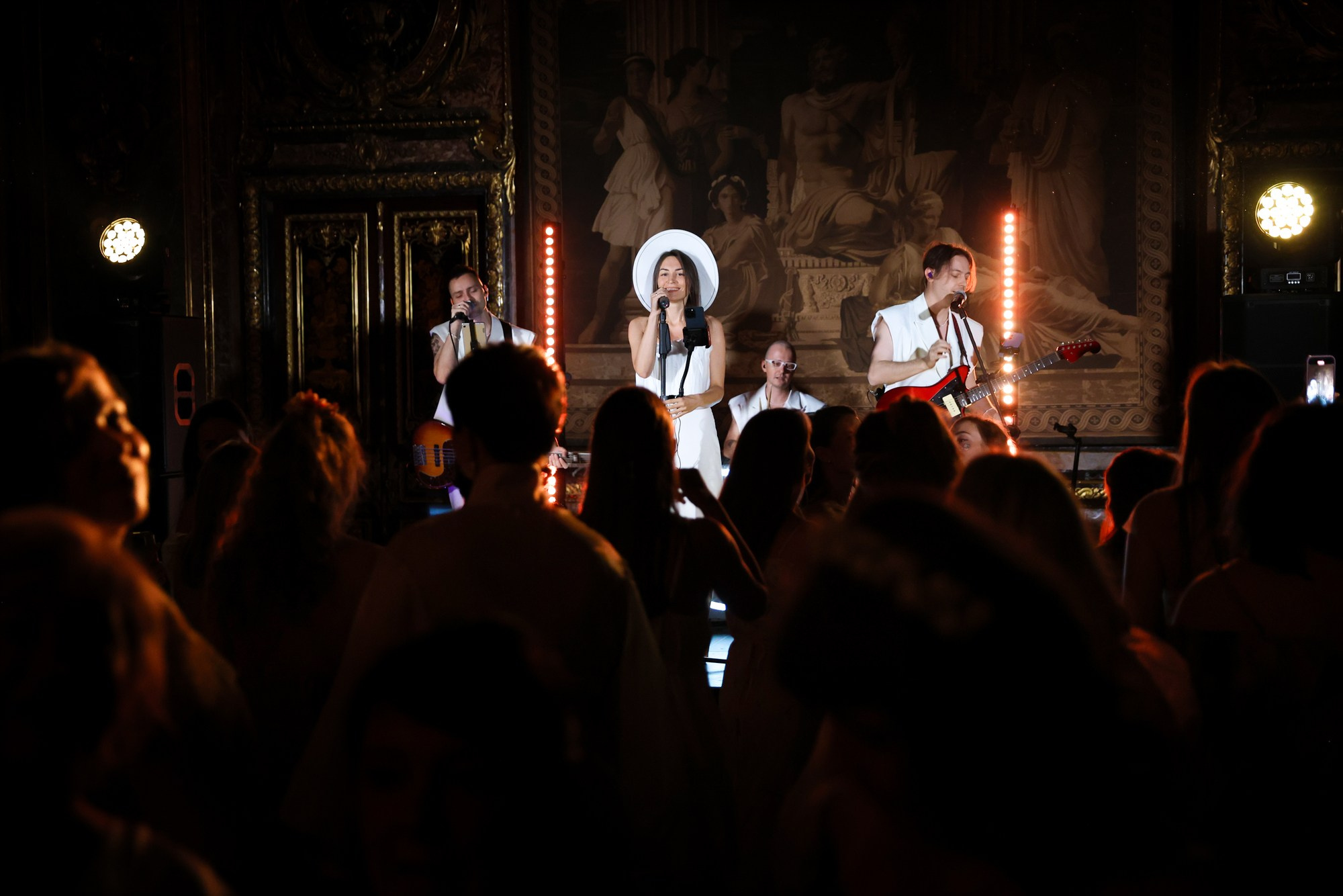 Бал на Неве. Фотограф Дарья Попова