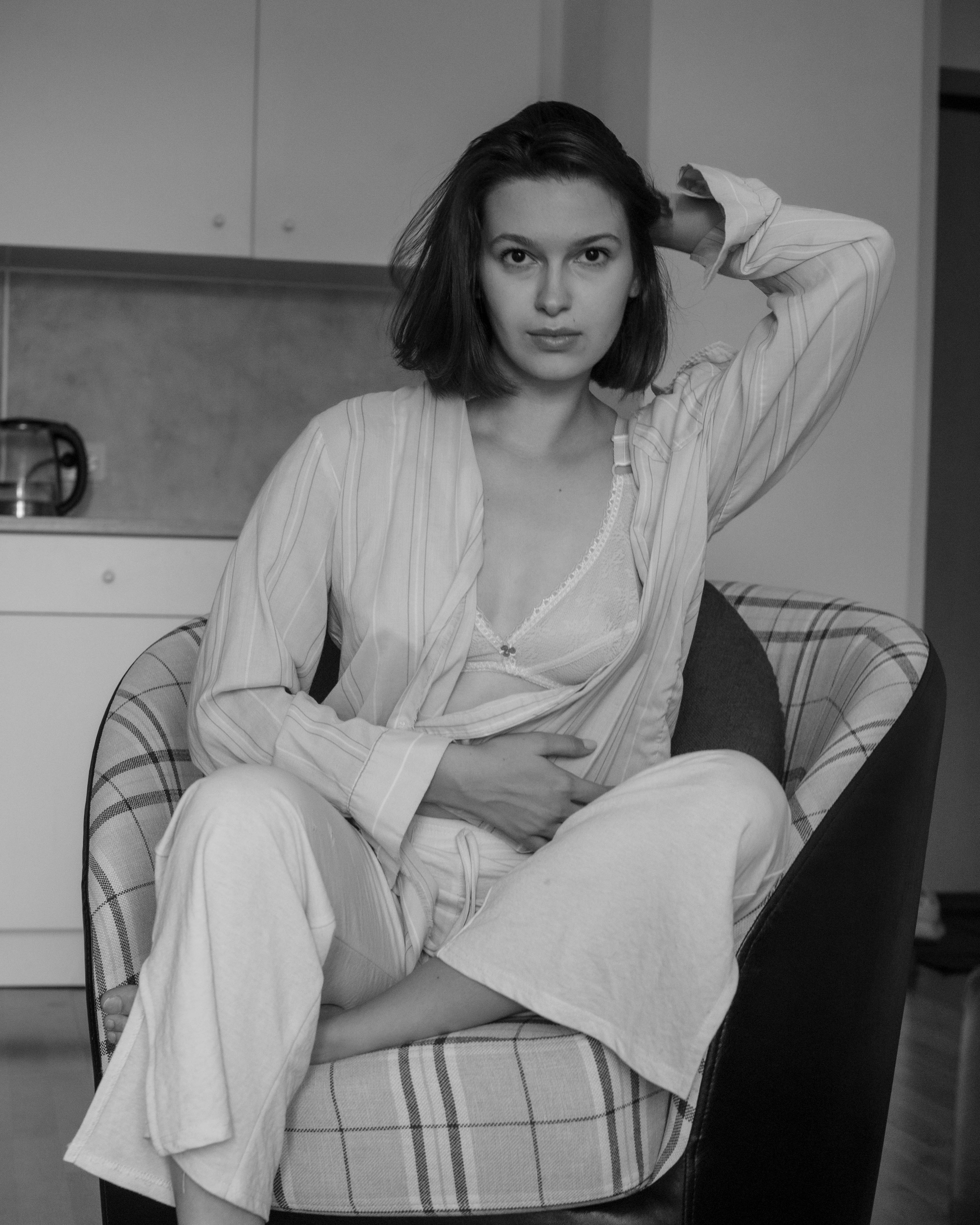 Яна. Женский фотограф. Создатель украшений ручной работы. Модель