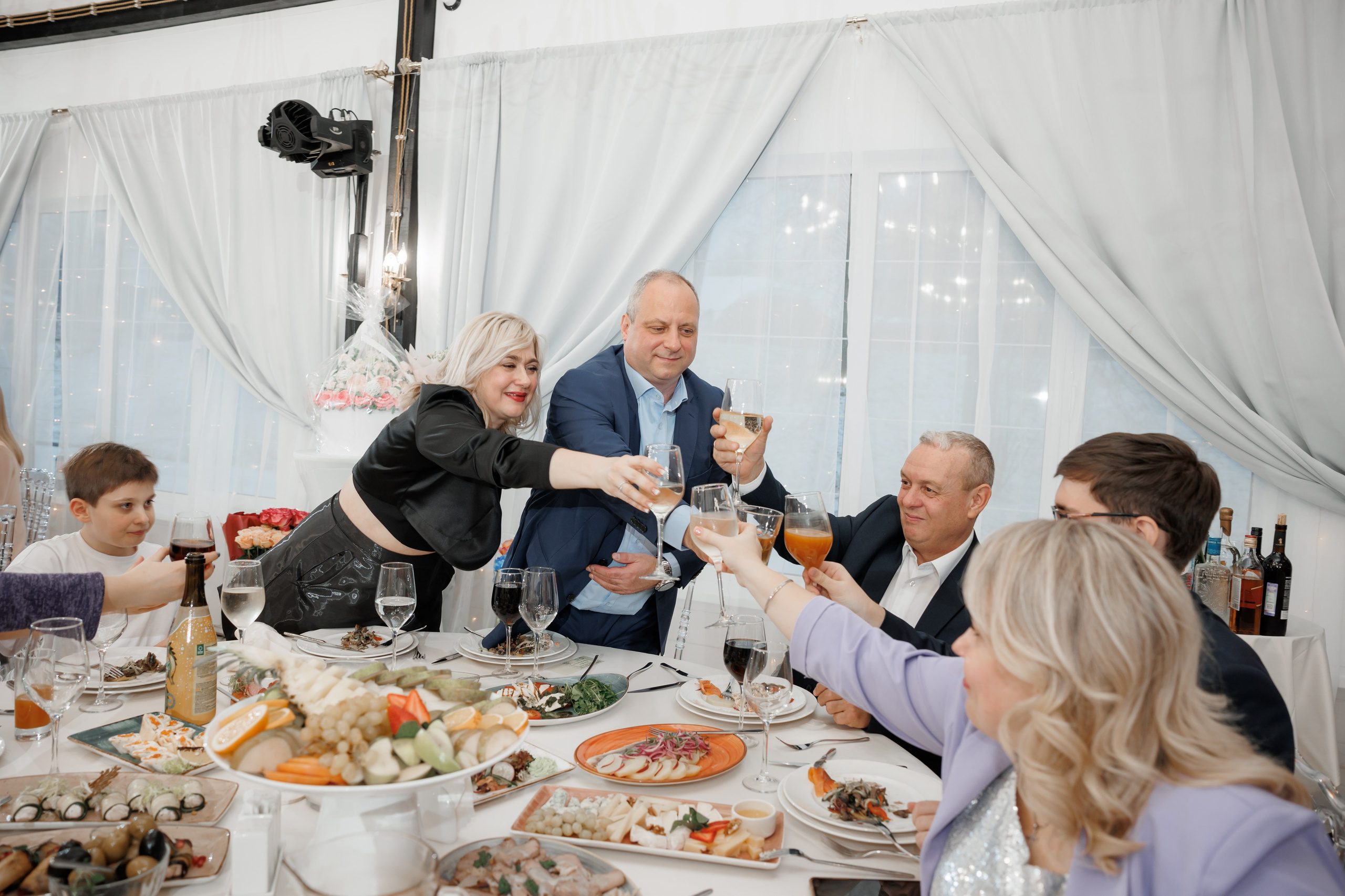 Юбилей, ресторан «Барский», усадьба «Гребнево». Свадебный и репортажный фотограф (Москва, Королев и другие)