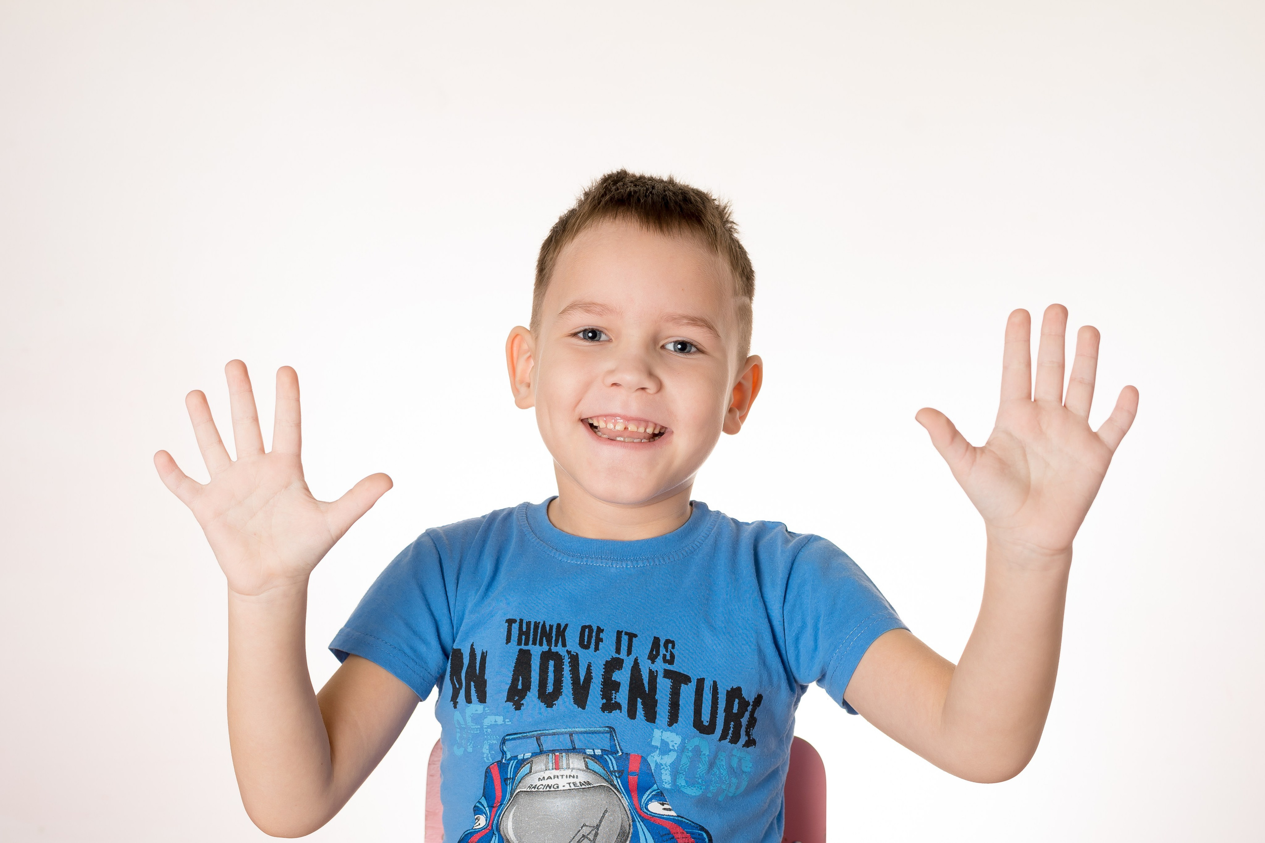 Портреты на одготонном фоне. Детский фотограф в Екатеринбурге и Берёзовском Евгений Кондаков