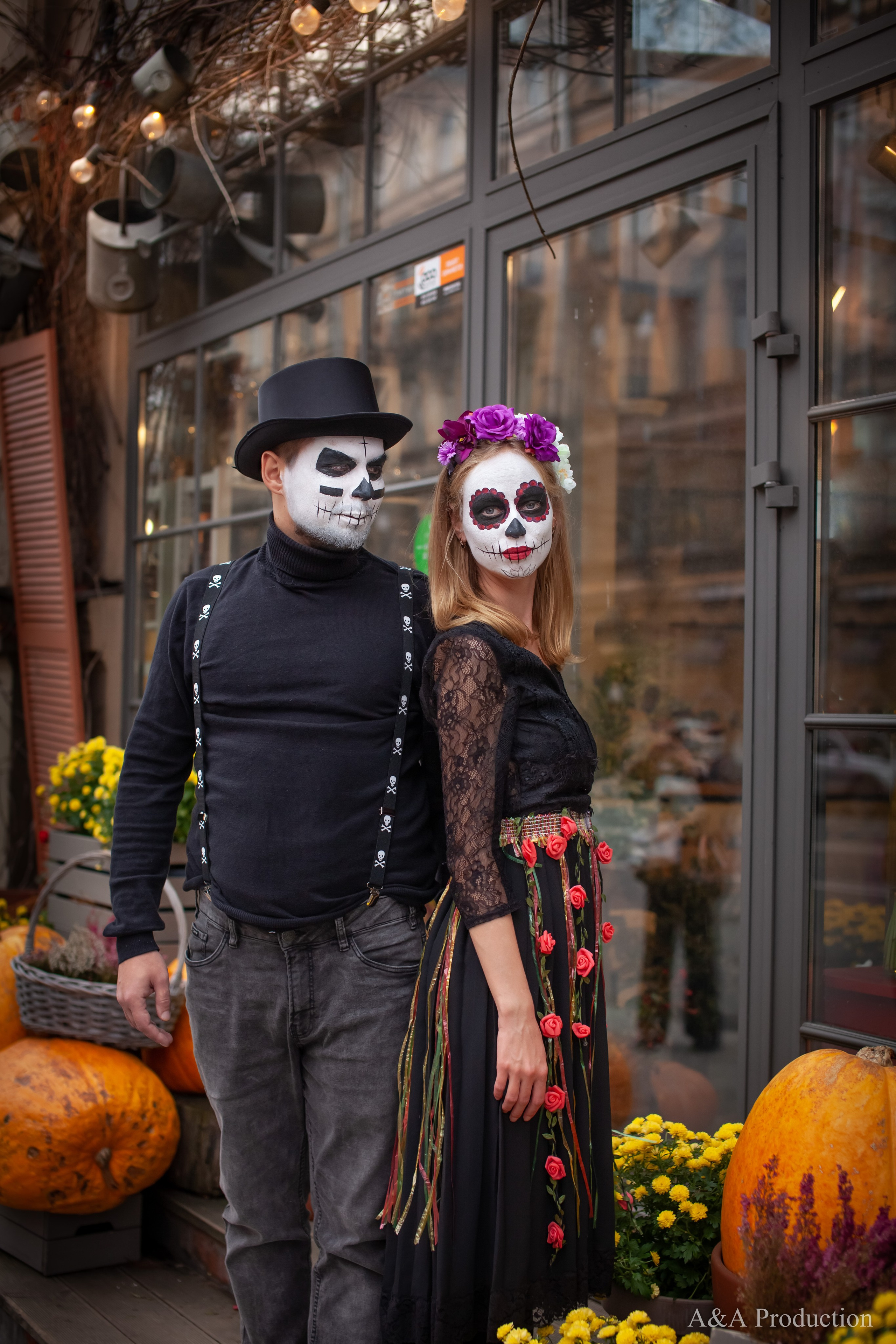 Хэллоуин. Двойняшки-фотографы Анна и Анастасия в Санкт-Петербурге