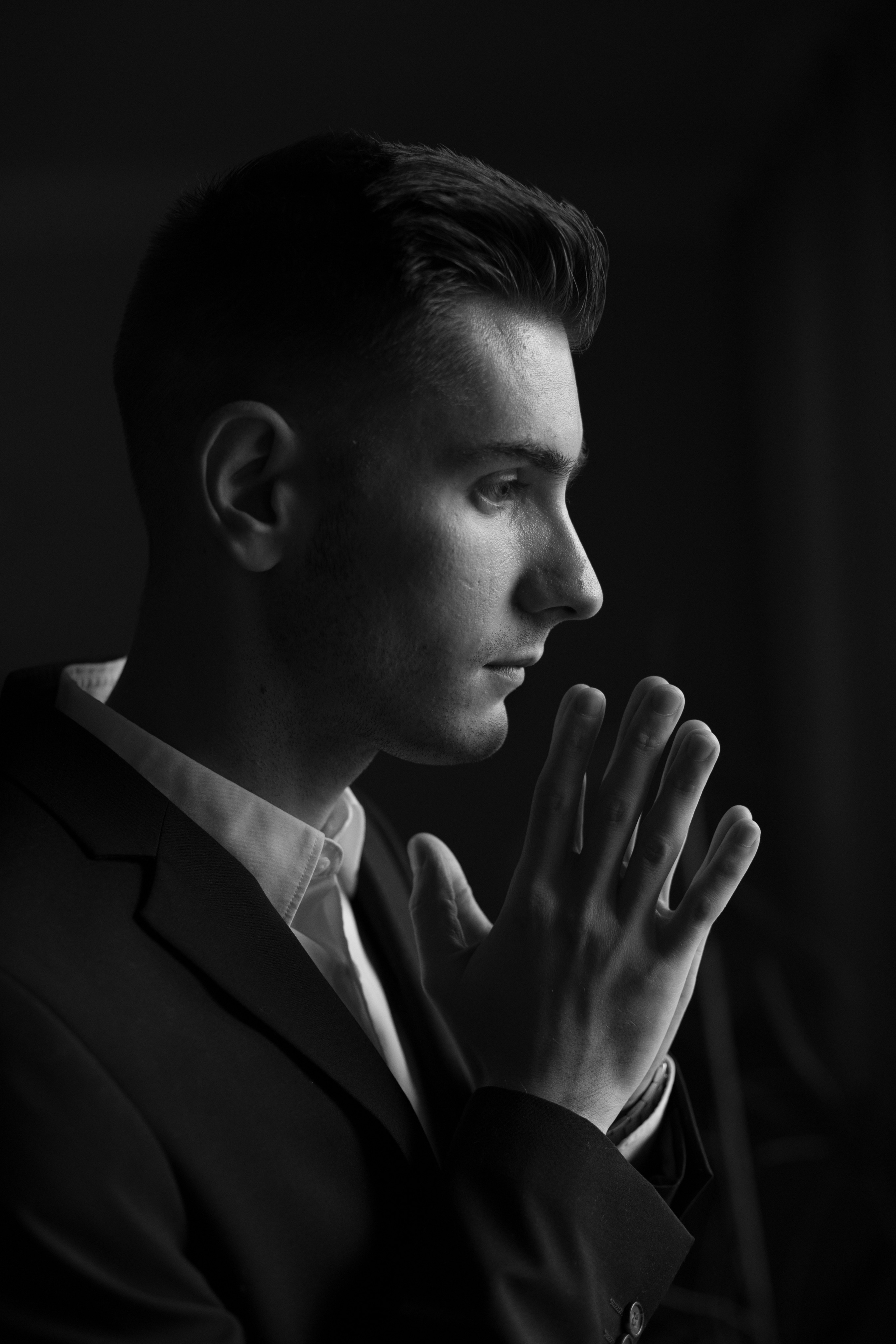 Мужской портрет. Katya Schou