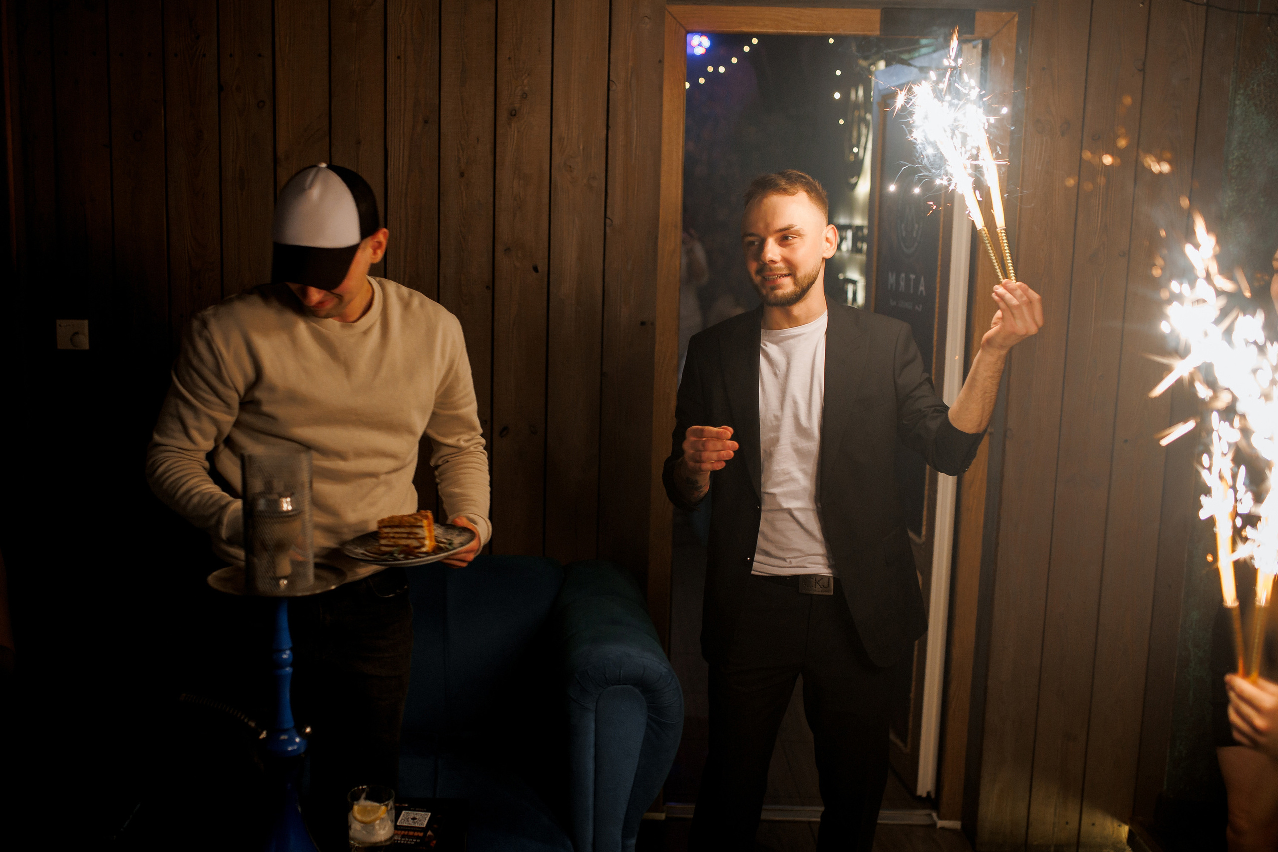 25\03\2023 Караоке в Мяте Спортивная. Мята Спортивная — Кальянная, караоке, бар в Минске