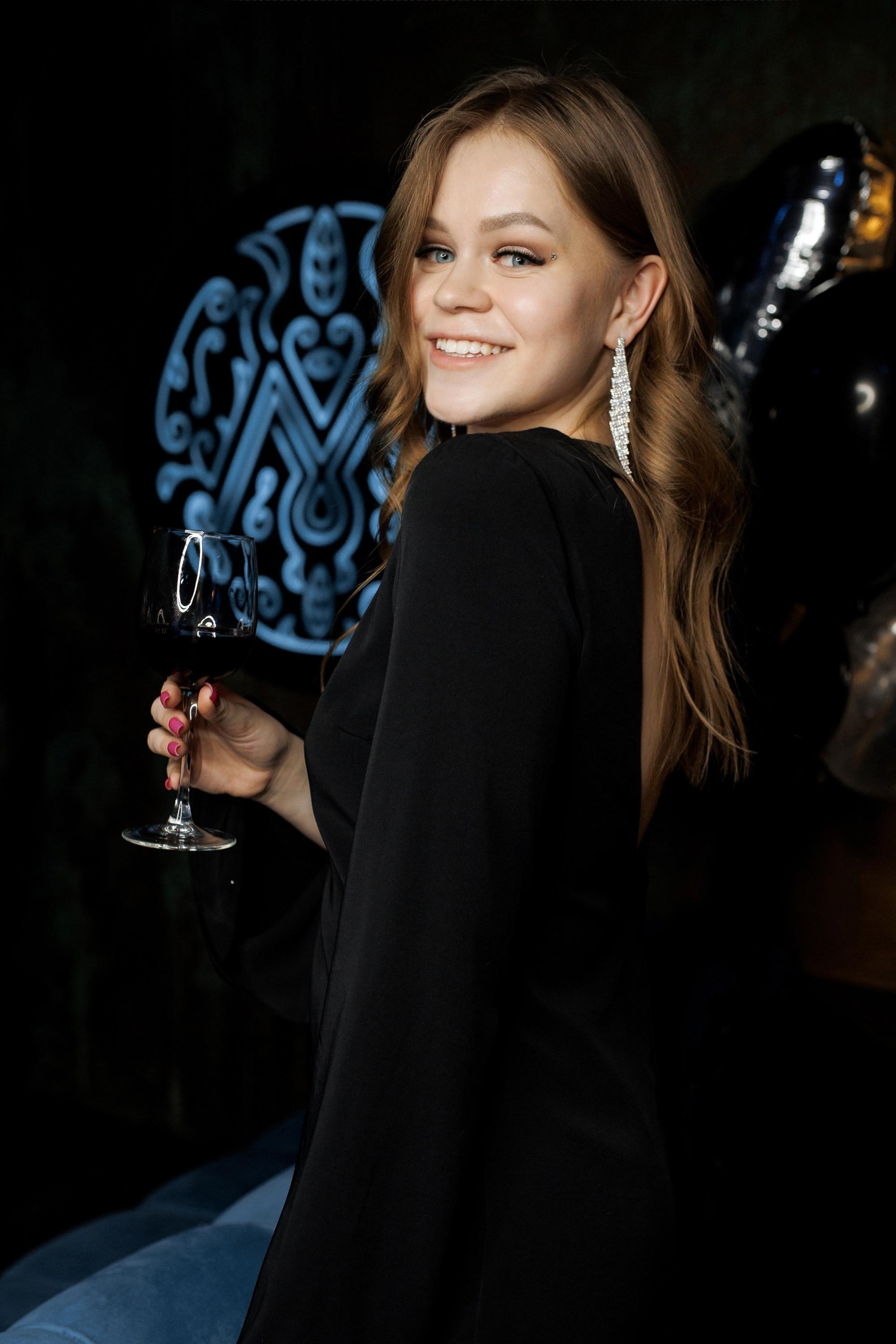 08\04\2023 Караоке в Мяте Спортивная. Мята Спортивная — Кальянная, караоке, бар в Минске