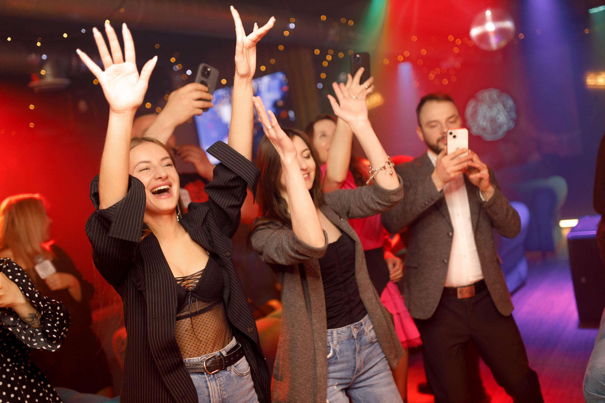 27\04\2023 Караоке в Мяте Спортивная. Мята Спортивная — Кальянная, караоке, бар в Минске