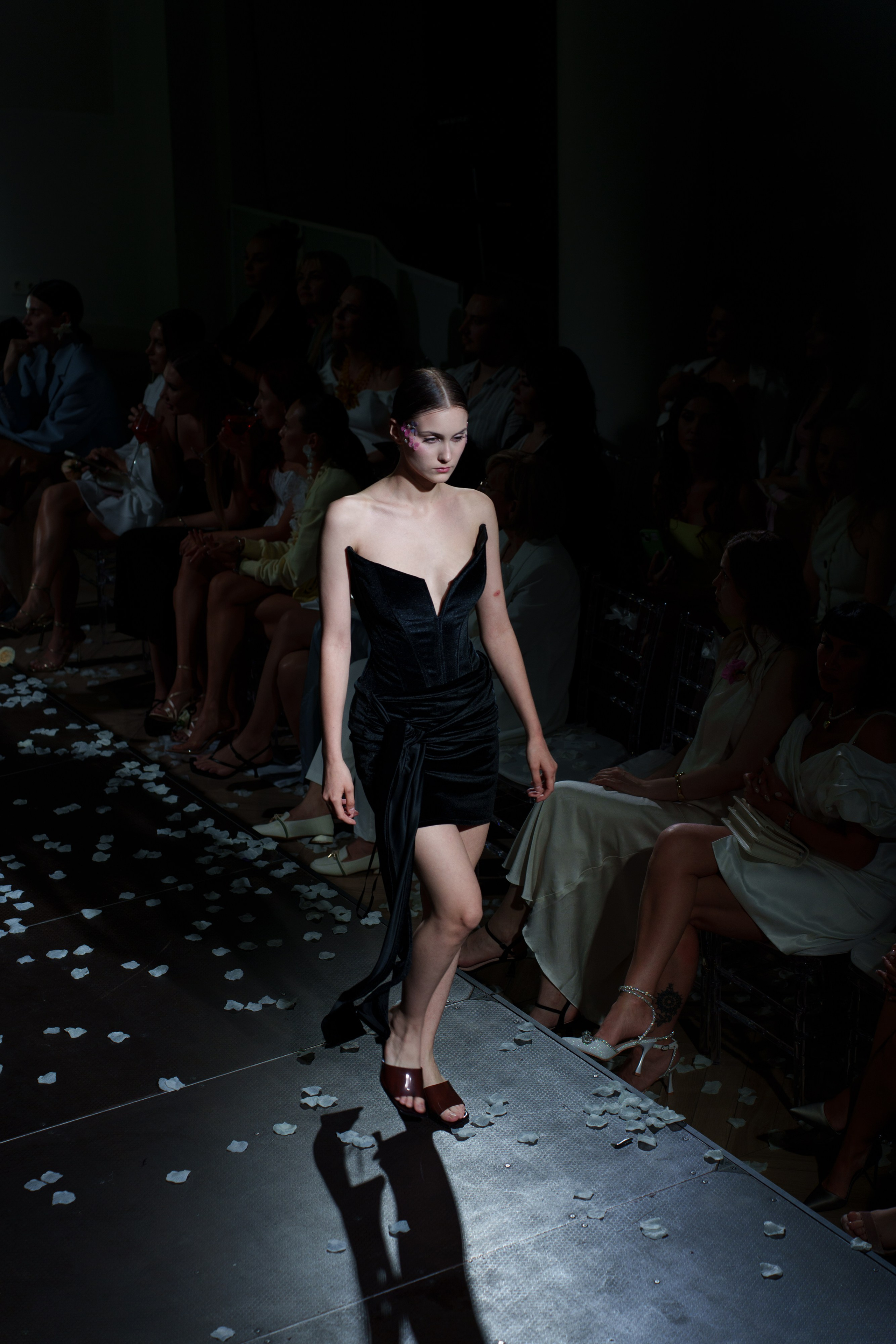 Репортаж |Модный показ Flower Inspiration |. Репортажный фотограф в Калининграде Екатерина Суханова