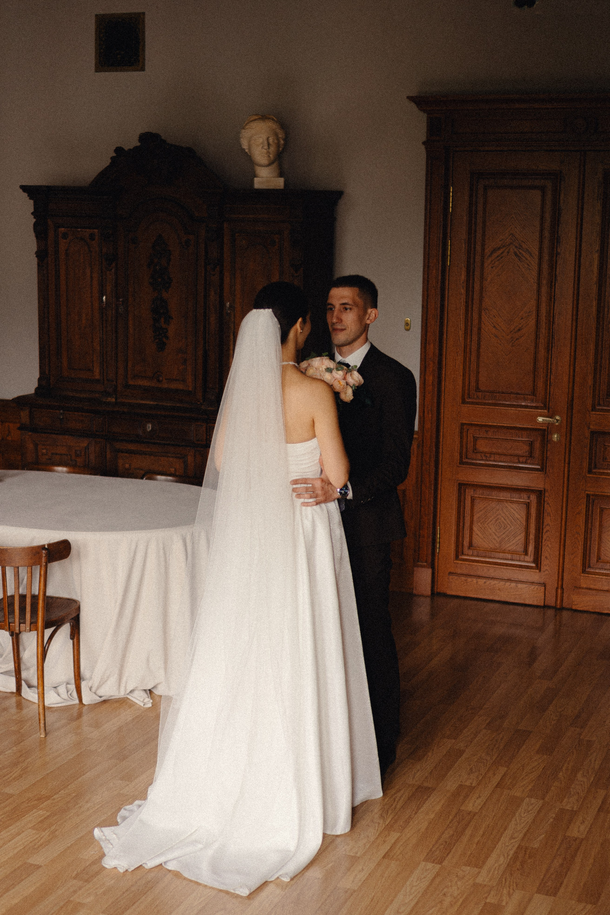 СВАДЕБНАЯ ПРОГУЛКА В САНТК-ПЕТЕРБУРГЕ (ИСАКИЕВСКИЙ СОБОР, ЗИМНЯЯ КАНАВКА, ЭРМИТАЖ И БОЛЬШАЯ МОРСКАЯ УЛИЦА). Профессиональный фотограф, Санкт-Петербург — Виктория Богомолова