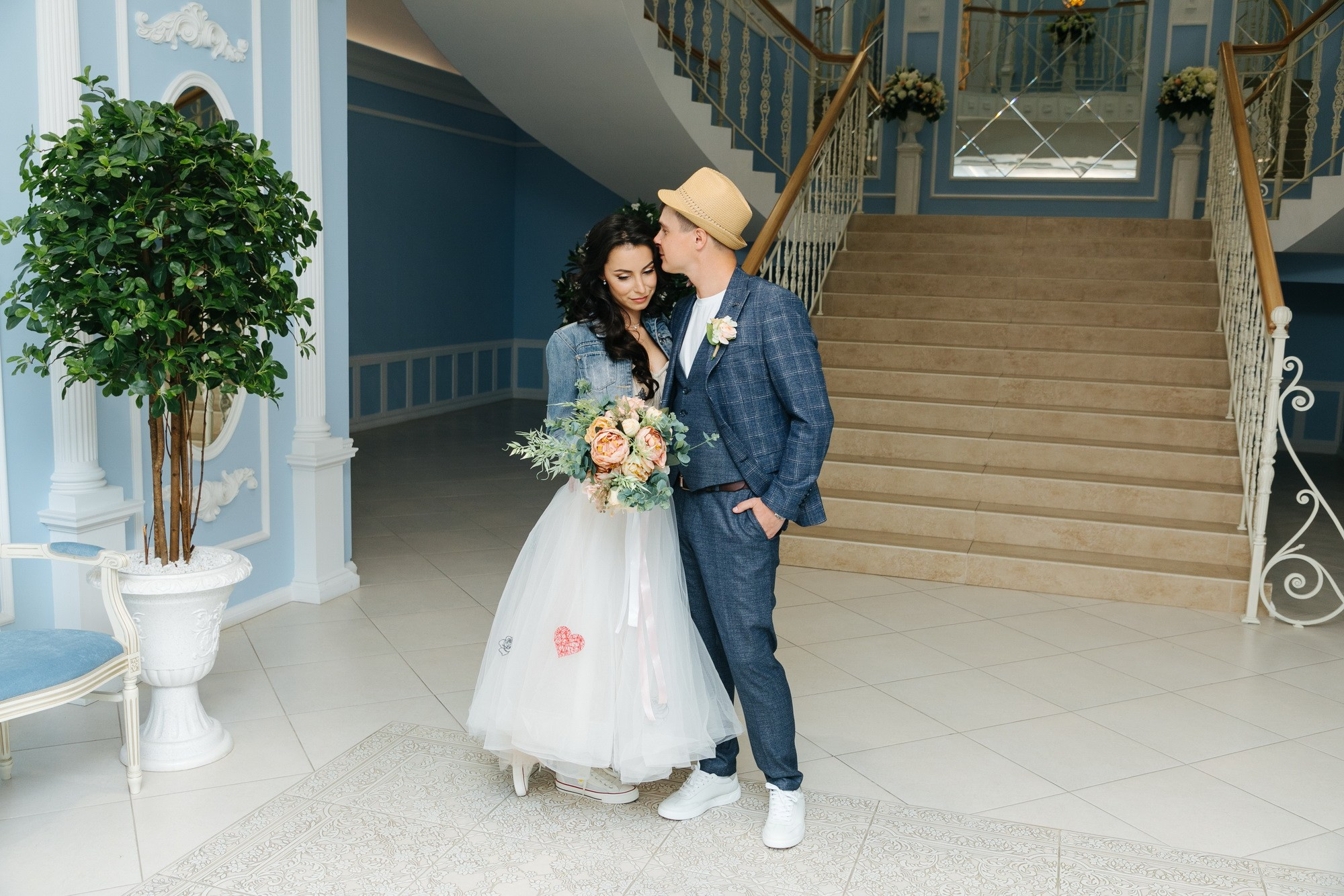 где провести свадьбу в спб, петергофе, свадебный костюм для жениха магазины, свадебный салон в спб найти, торт для свадьбы заказать, найти фотографа на свадьбу, праздник