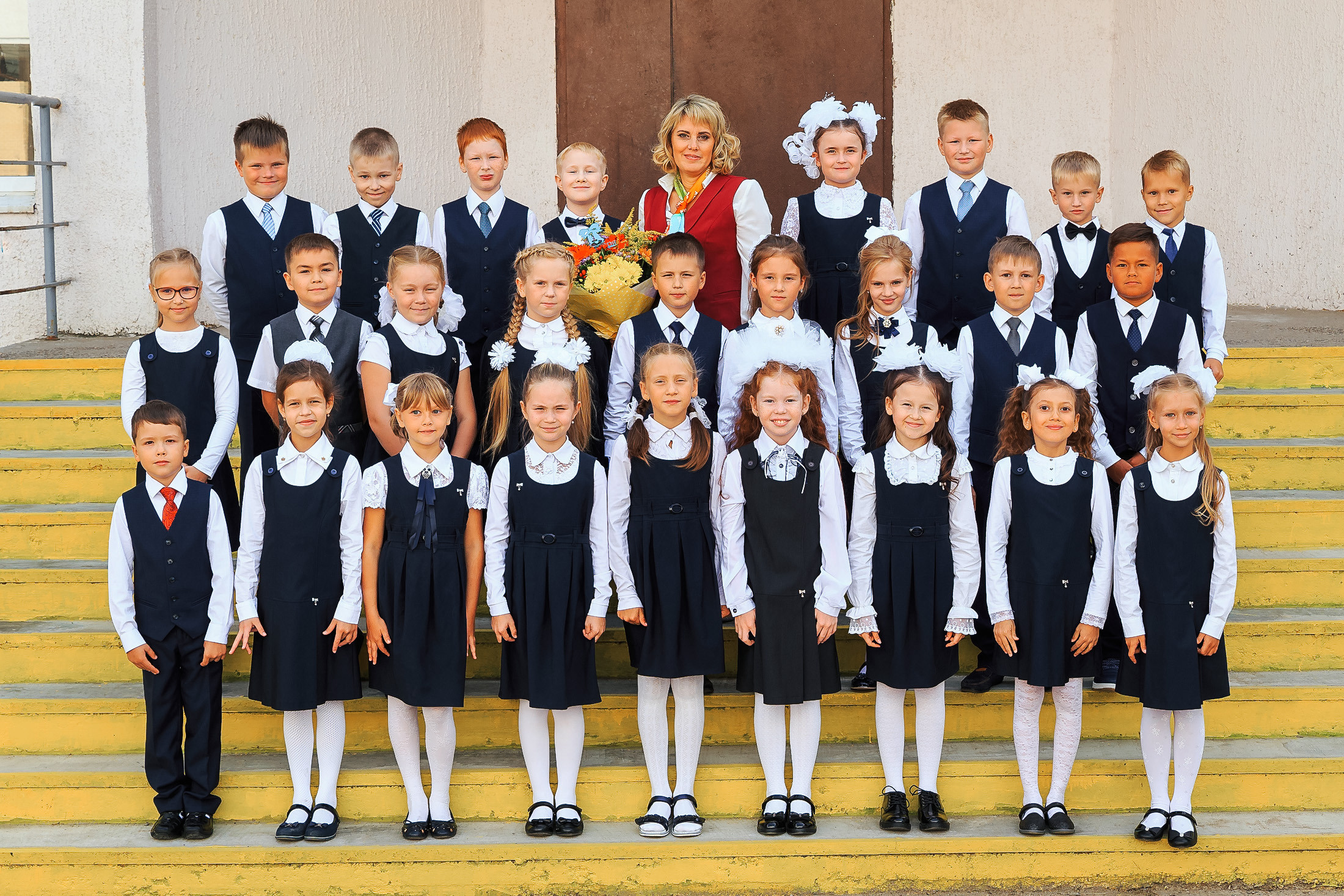 Младшие классы. Общее фото. Свадебный и семейный фотограф в Перми Андрей Желнин