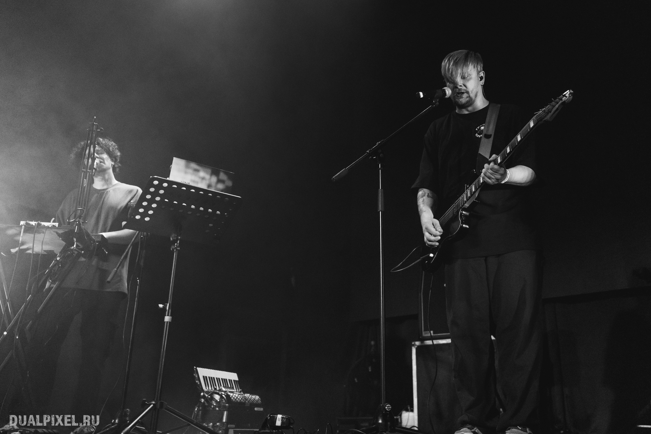 DenDerty концерт в Москве 30.03.2025. Магия музыки в кадре: Концертная Фотография