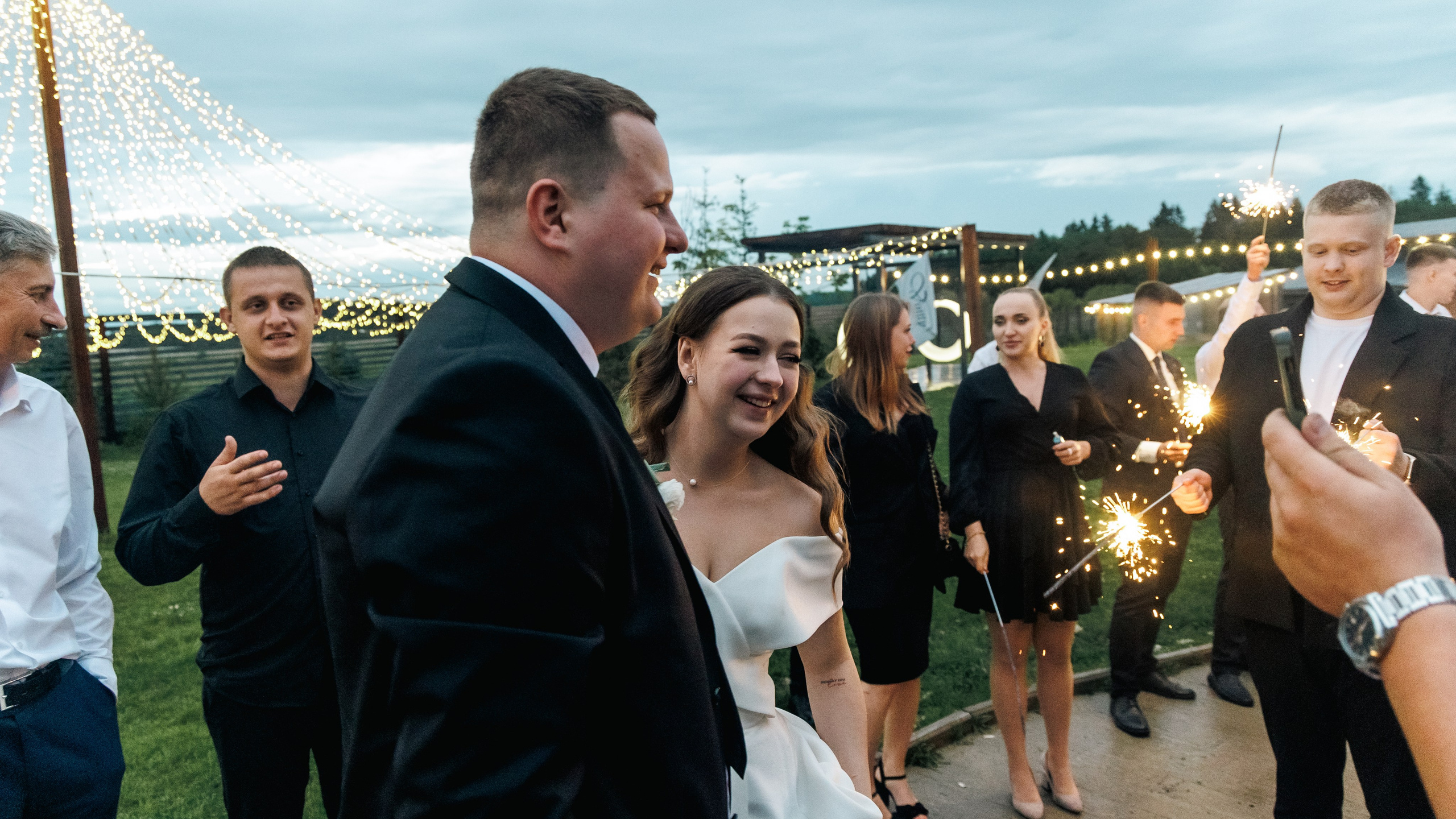 Данил и Любовь, мои фото с этого праздника. я был гость). Свадебный и семейный фотограф в г. Волхов Алексей Кочерыжкин