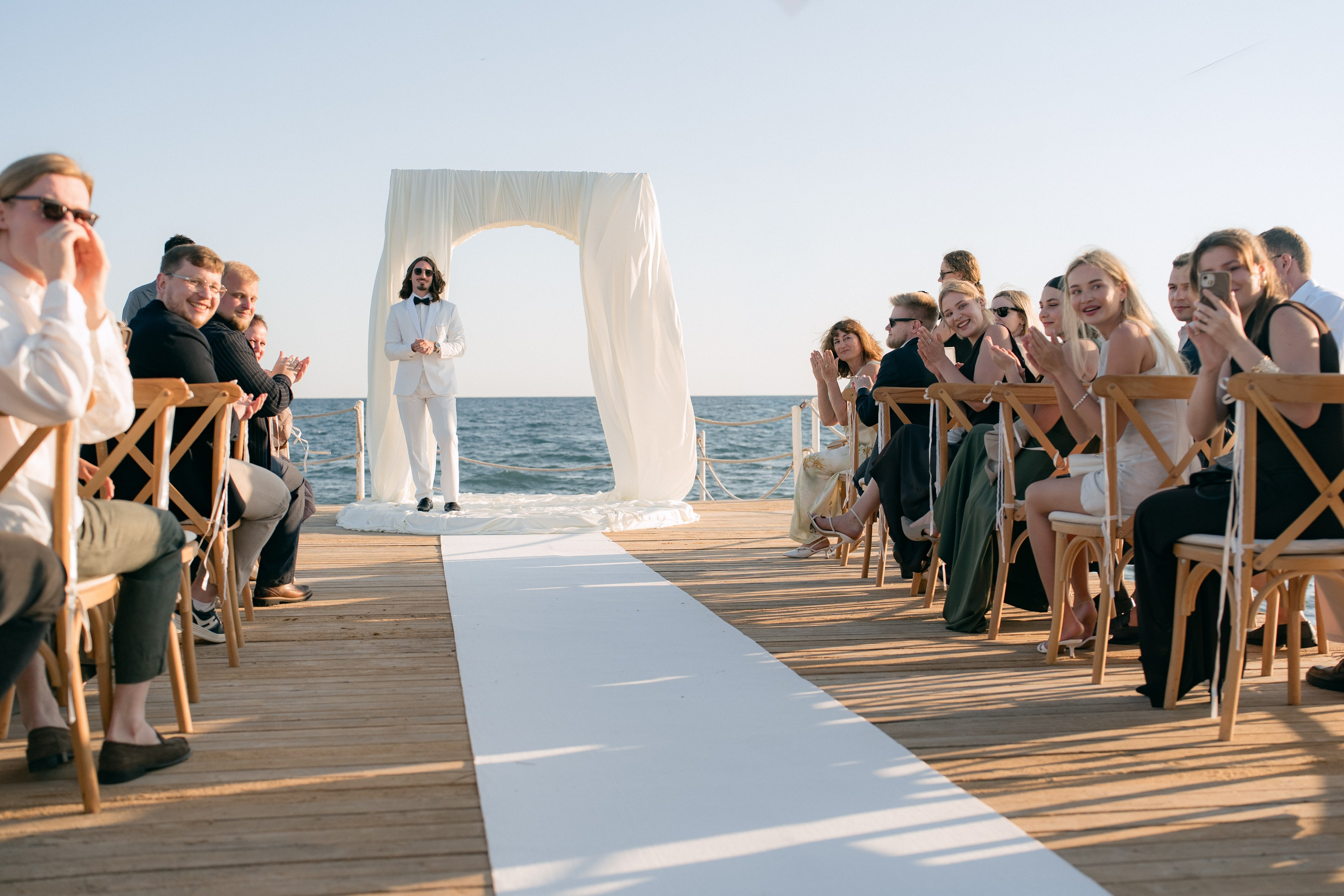 Once in October. Wedding & Documentary Photographer based in Nuremberg — available across Europe & Turkey | Vitalii Nasonov