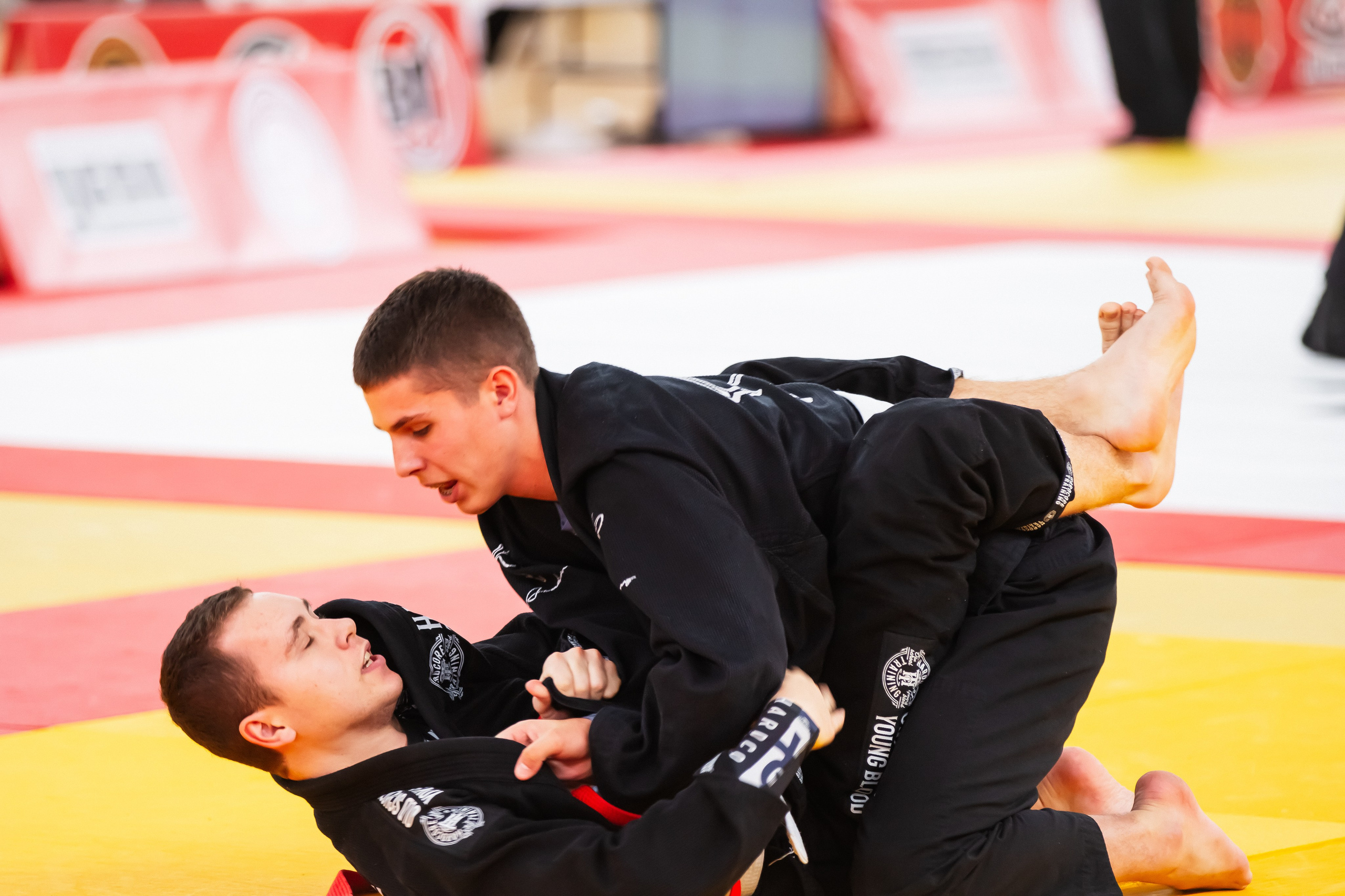 ROCK&ROLLING 32 GI + (NO-GI)