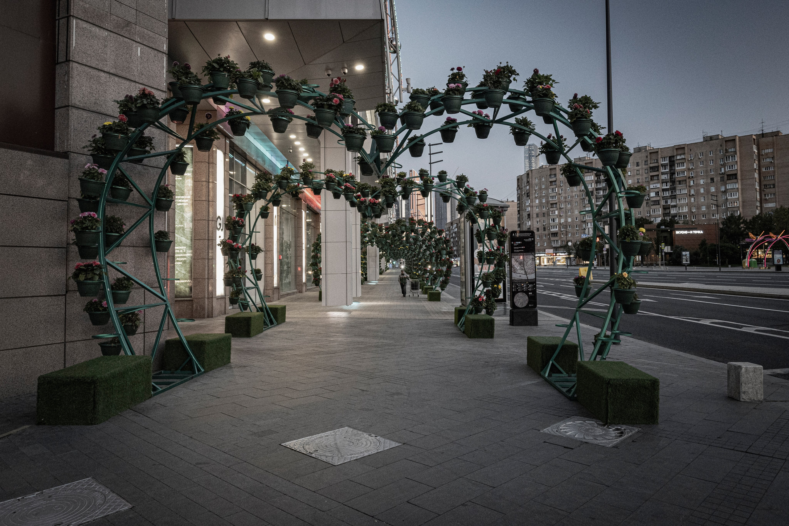 Ночная Москва. Июль 2023. Фотограф Роман Адлер