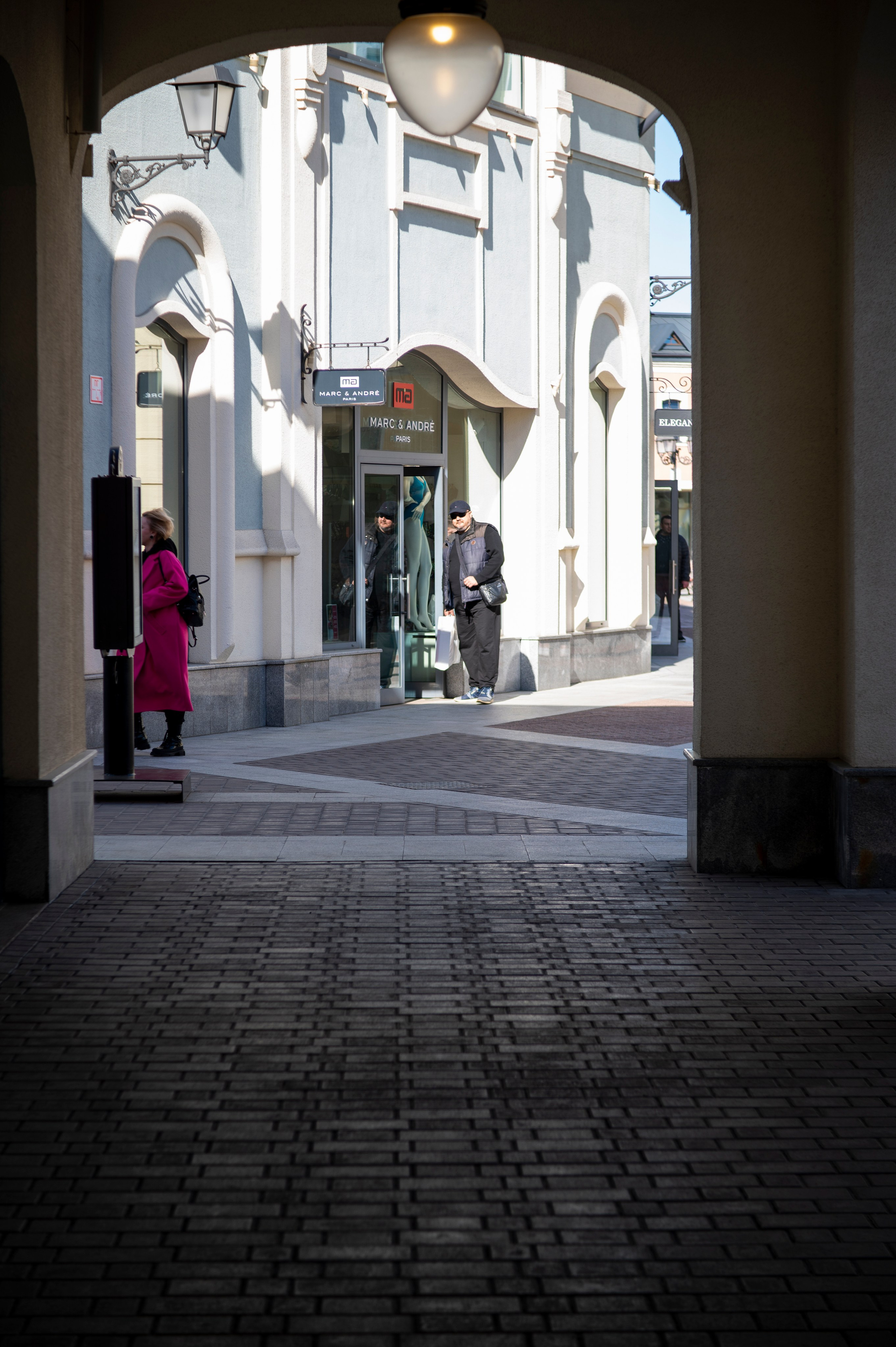 Фотопрогулка апрель 2022. Фотограф Роман Адлер