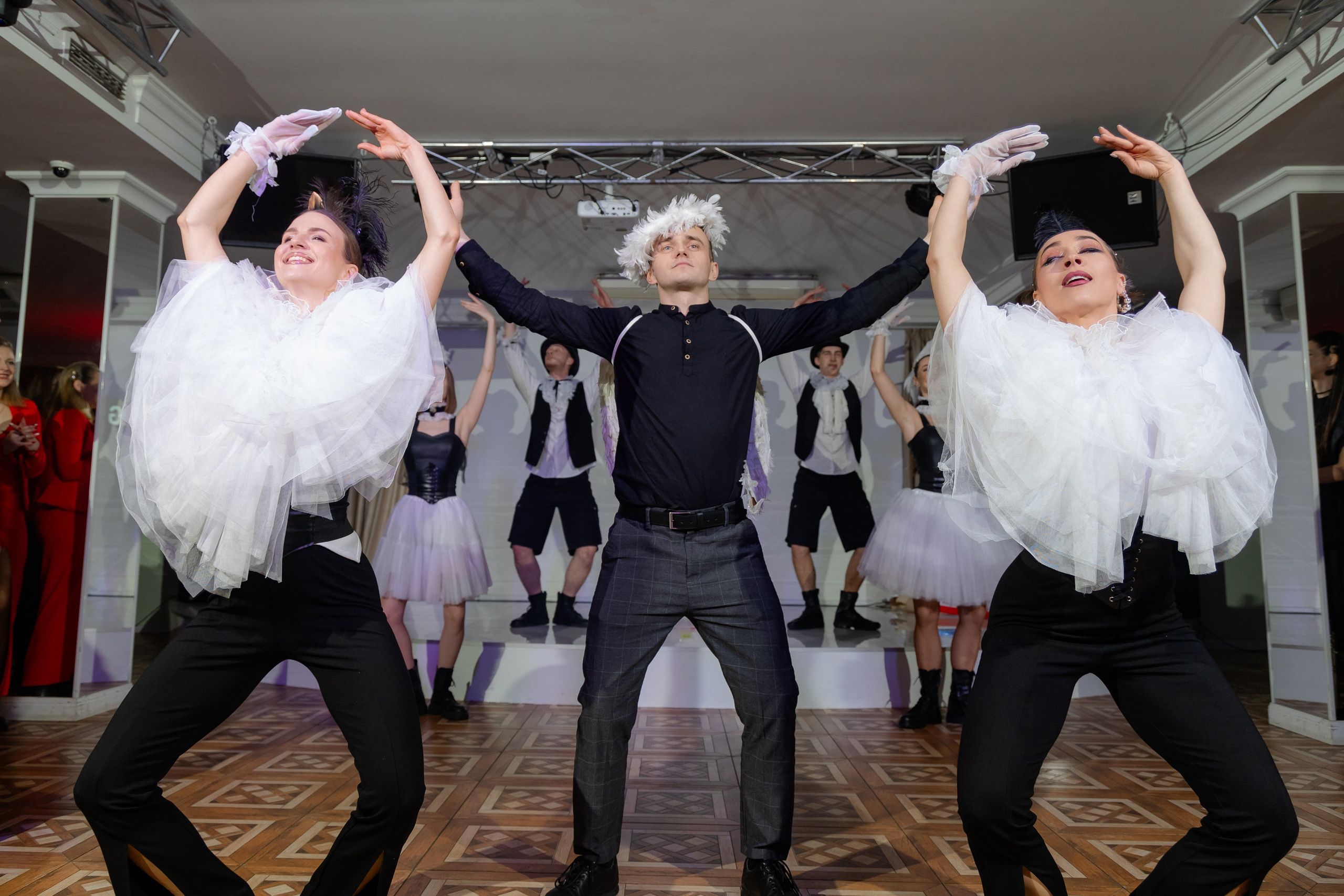 Корпоративная фотосъемка для кафе GARAGE | Новый год 2025 | Минск. Свадебный фотограф в Минске/Беларуси Сергей Спиридонов