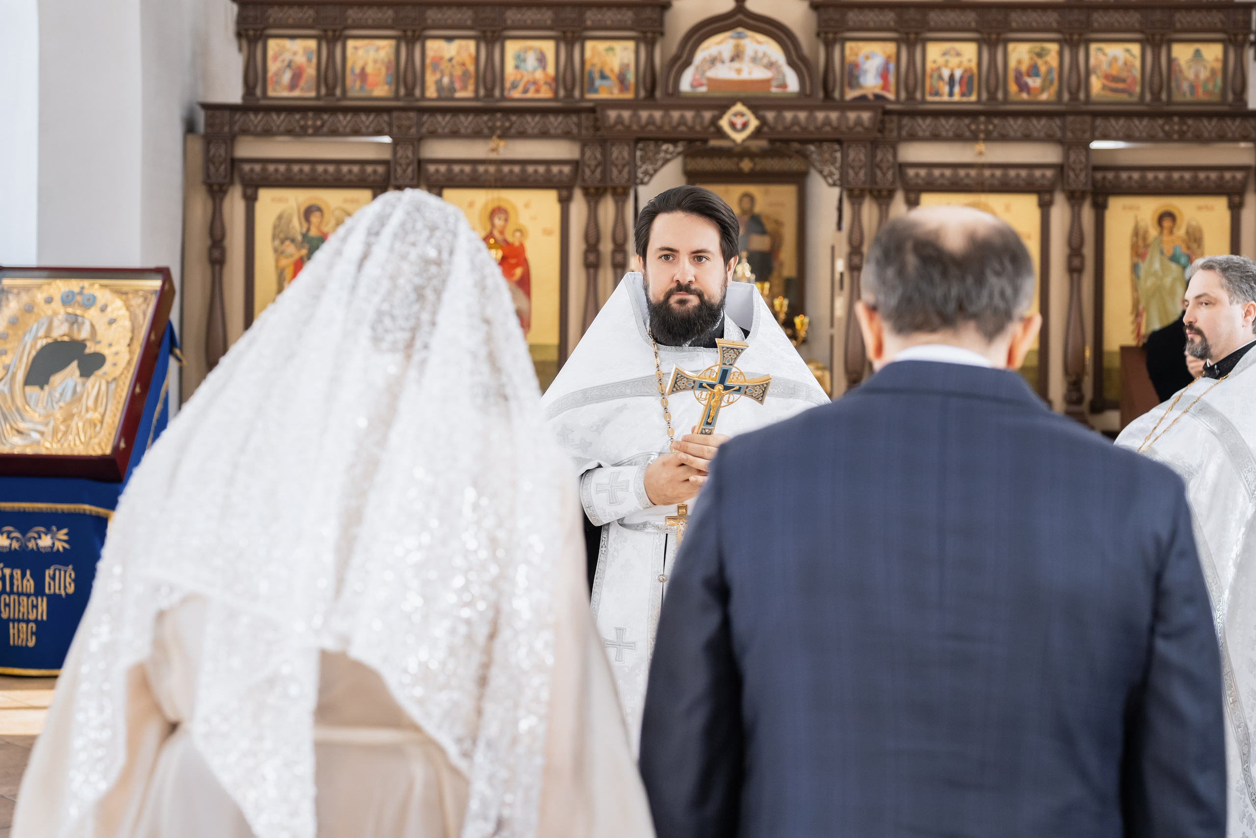 Храм Страстотерпцев (п.Южный). Церковный фотограф на Таинство Крещения и Венчания в Оренбурге и Оренбургской области Екатерина Белкина