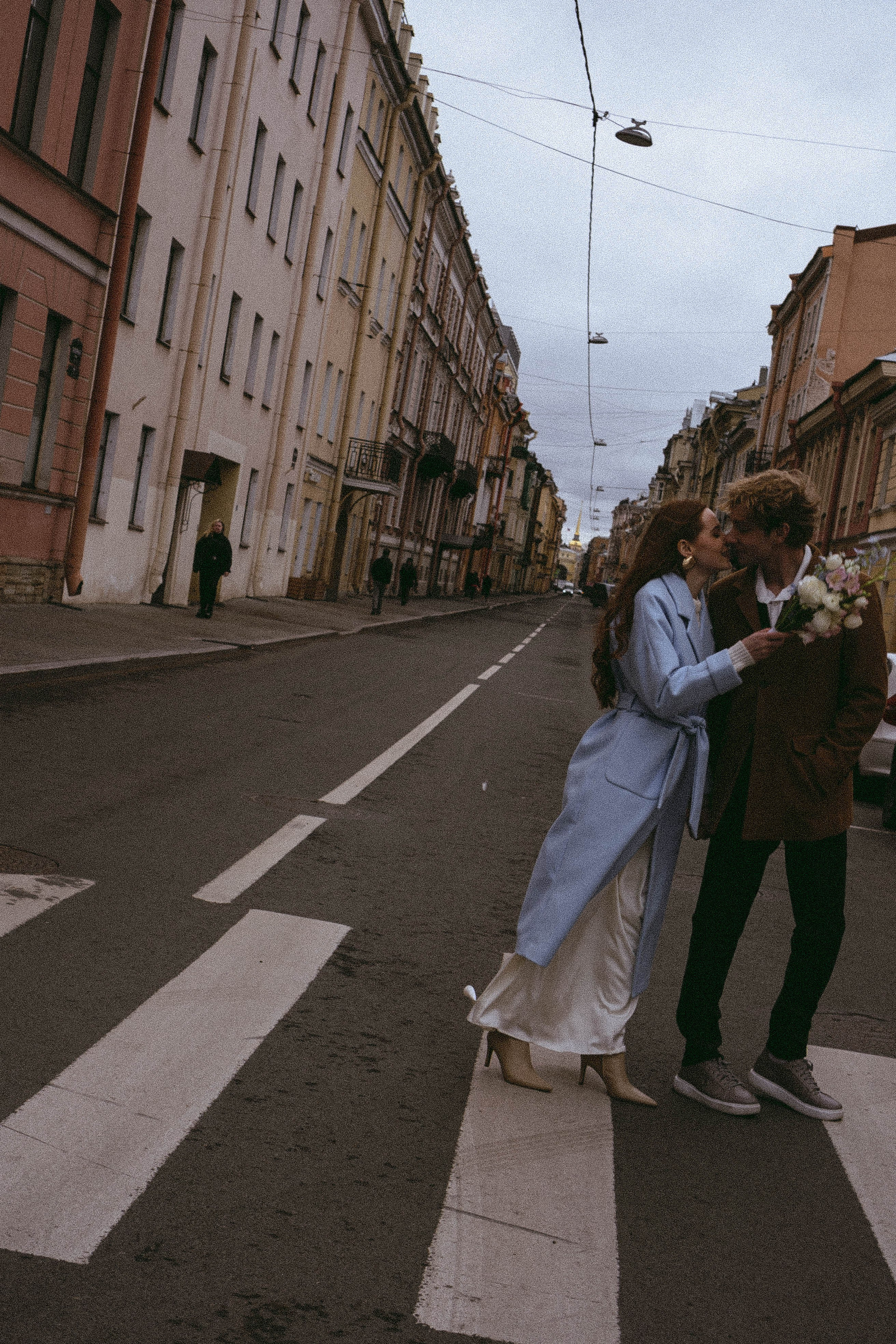 СВАДЕБНАЯ ПРОГУЛКА ПО ПЕТРОГРАДКЕ ВЕСНОЙ (ФОТОСЕССИИЯ ПАРЫ СВАДЕБНАЯ). Профессиональный фотограф, Санкт-Петербург — Виктория Богомолова
