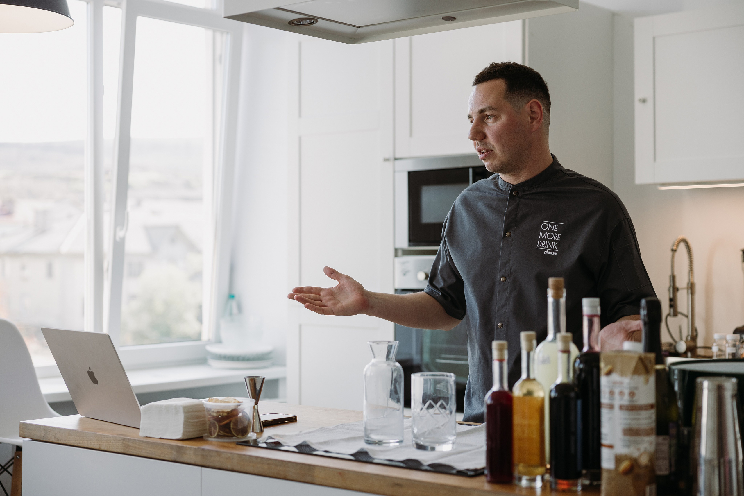 Мастер-класс по созданию коктейлей. Репортажный фотограф в Мурманской области