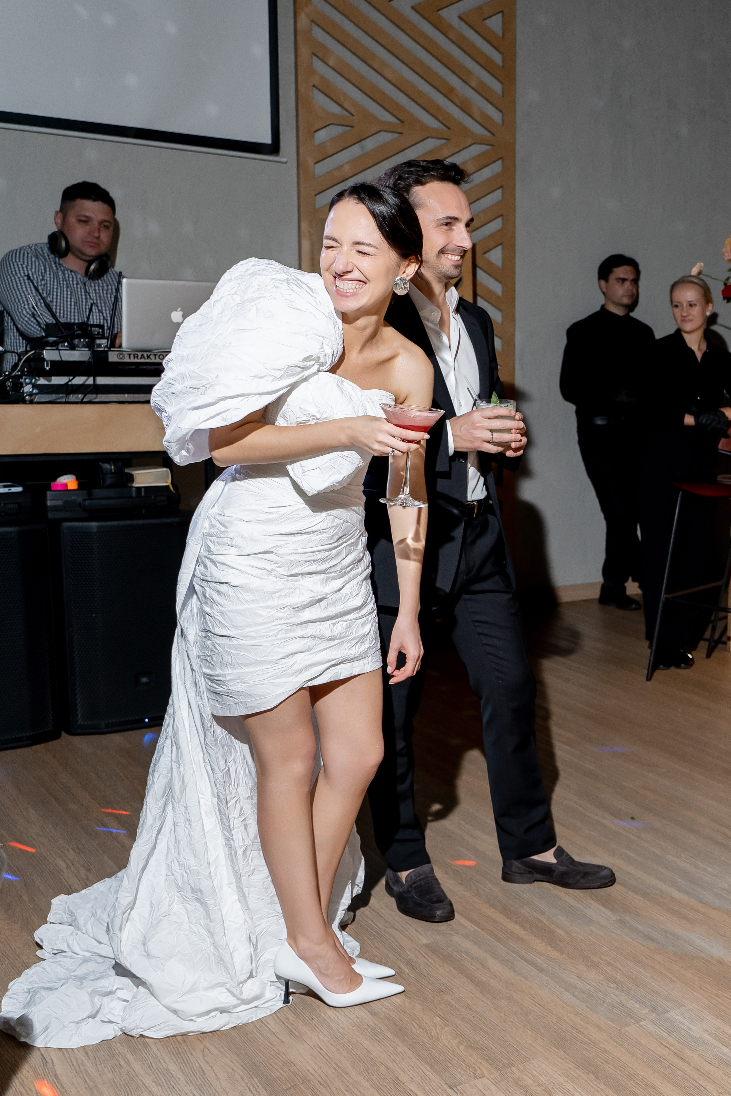 Репортаж мероприятия, репортажная съемка в Москве и Московской области, фотограф на мероприятие, фотосъемка юбилея, репортаж свадьбы, event, фотосессия на фотозоне, фотограф на юбилей, фотограф на день рождения, репортажный фотограф, съемка мероприятия, съемка на фотозоне, фотограф на корпоратив, фотограф на свадьбу, фотограф на детский праздник, фотограф на выпускной. Свадебный репортаж в лофте.