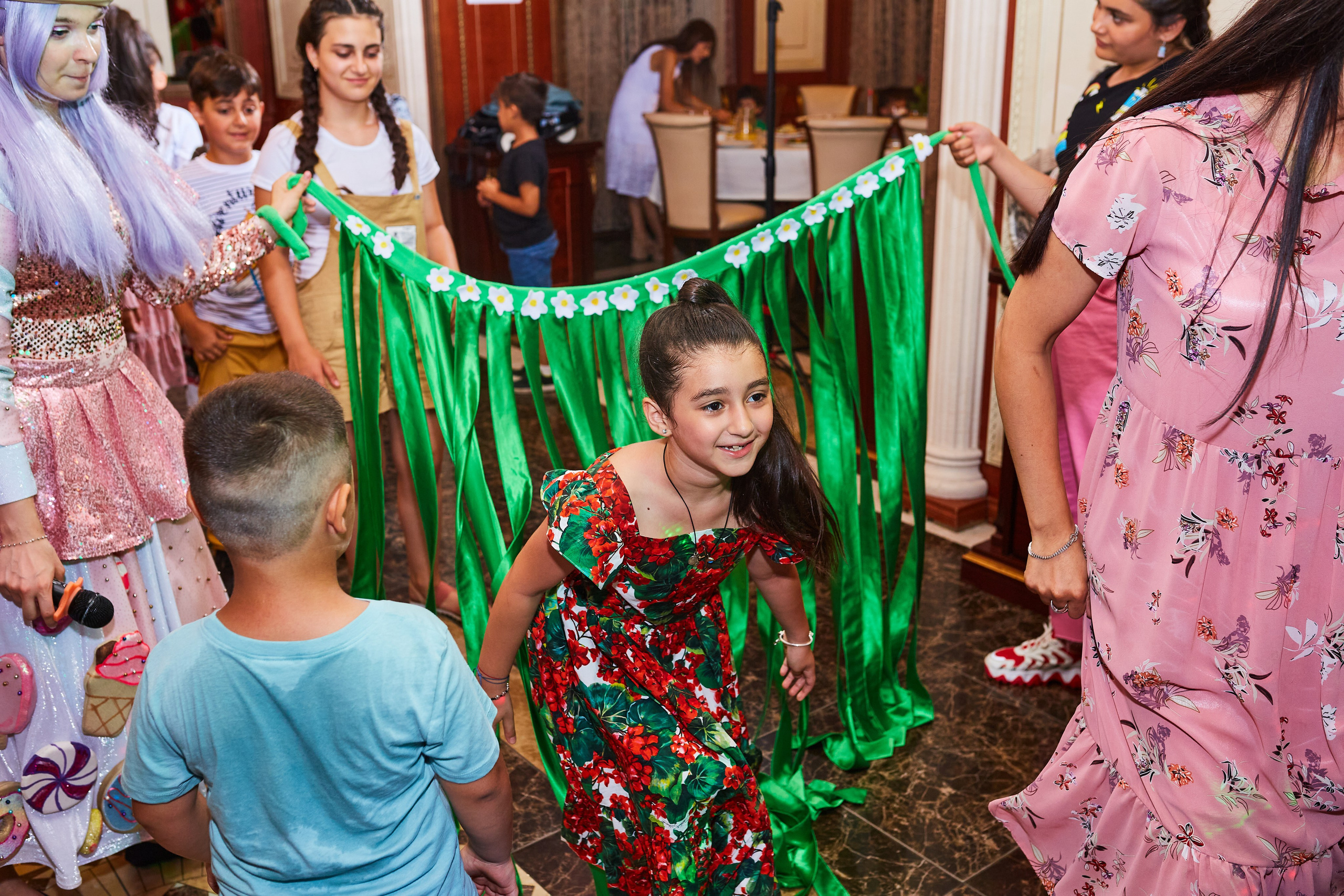 Детский День рождения с салютом, фокусником и тиктокерами, конечно же. Кокорин Евгений Фотограф