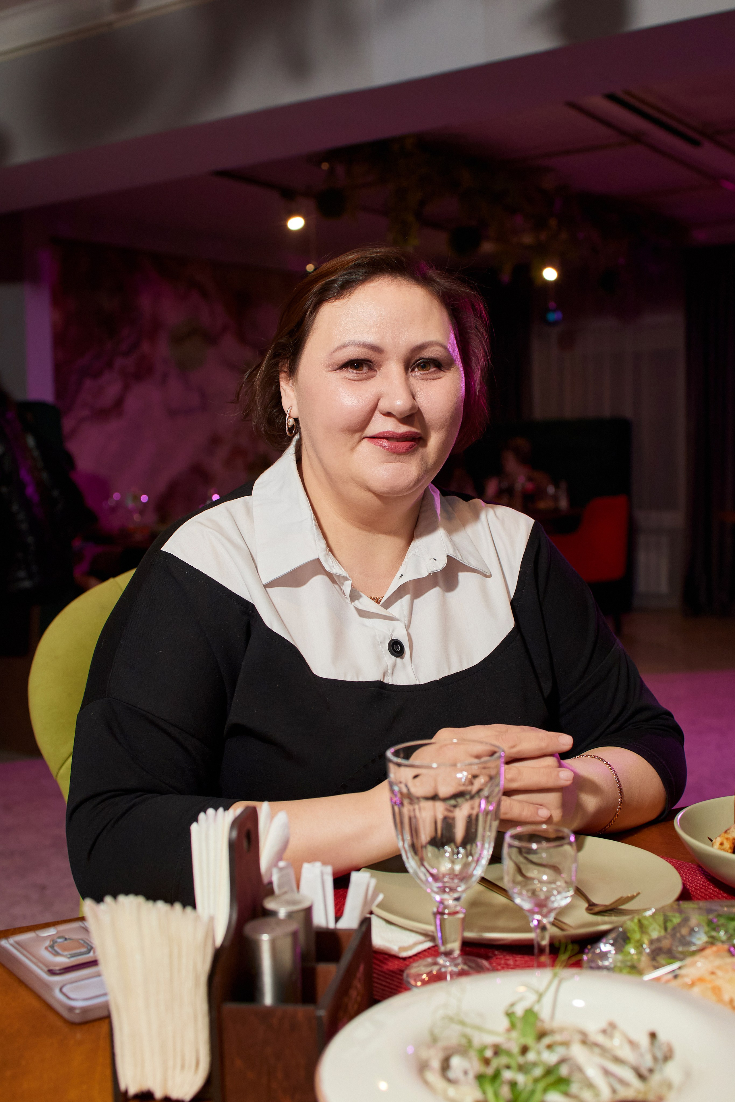 MAXIM & DAMIR | FOREST BAR | 8 МАРТА! 2-й вечер. Главная