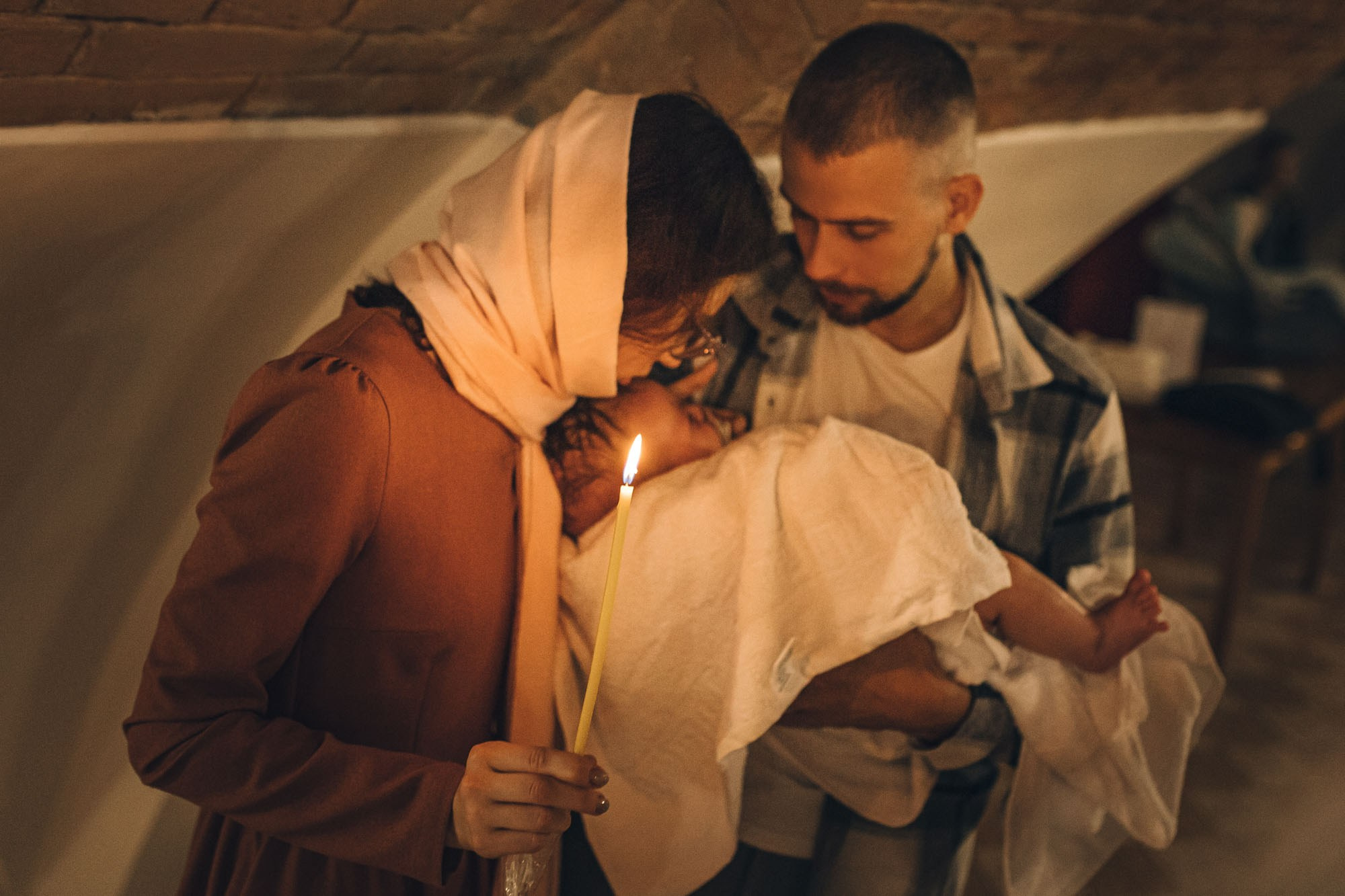 Крещение Артемия. Фотограф таинства крещения в Бресте Светлана Будько