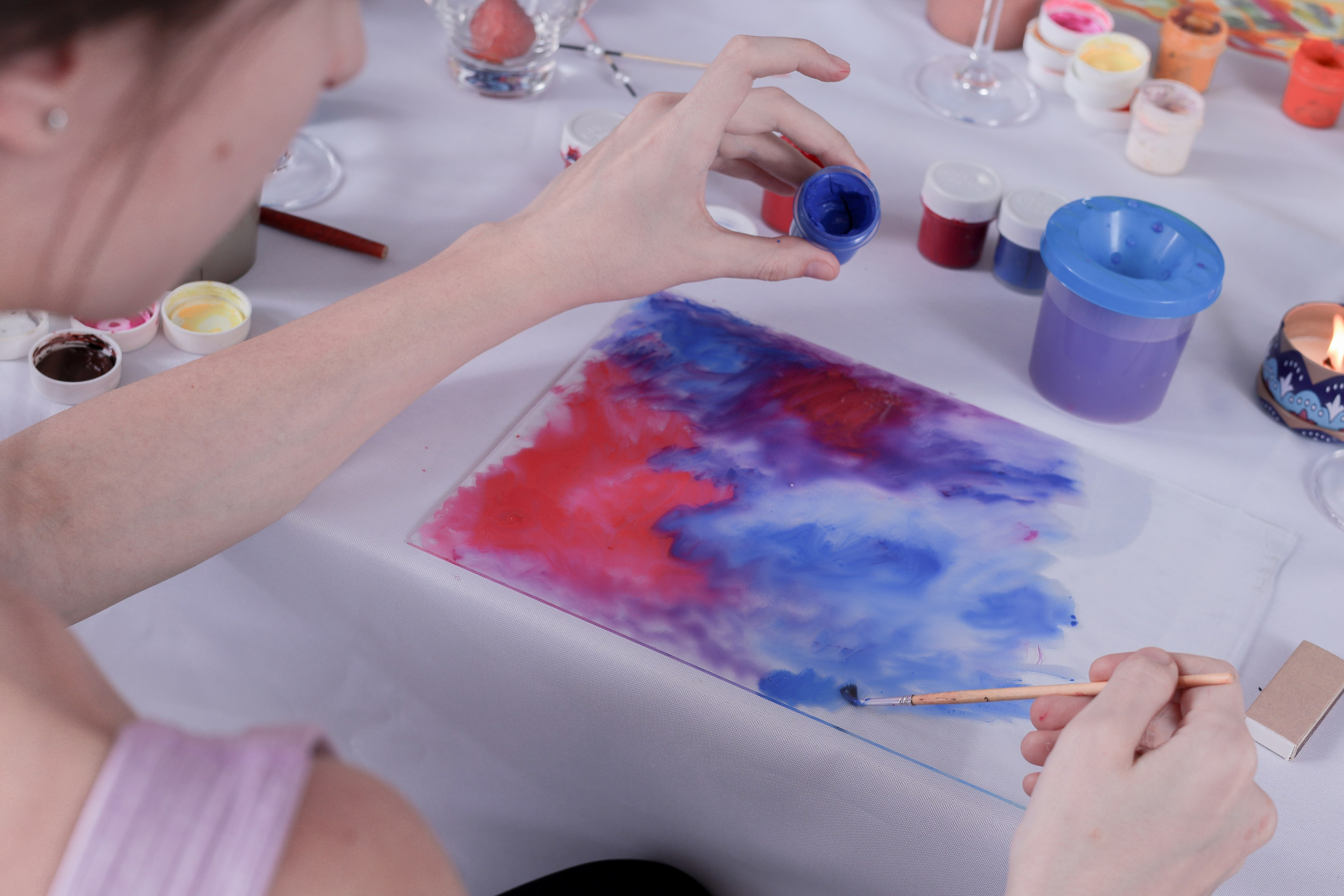 Арт-терапия + аэройога. Фотограф Надршина Лилия